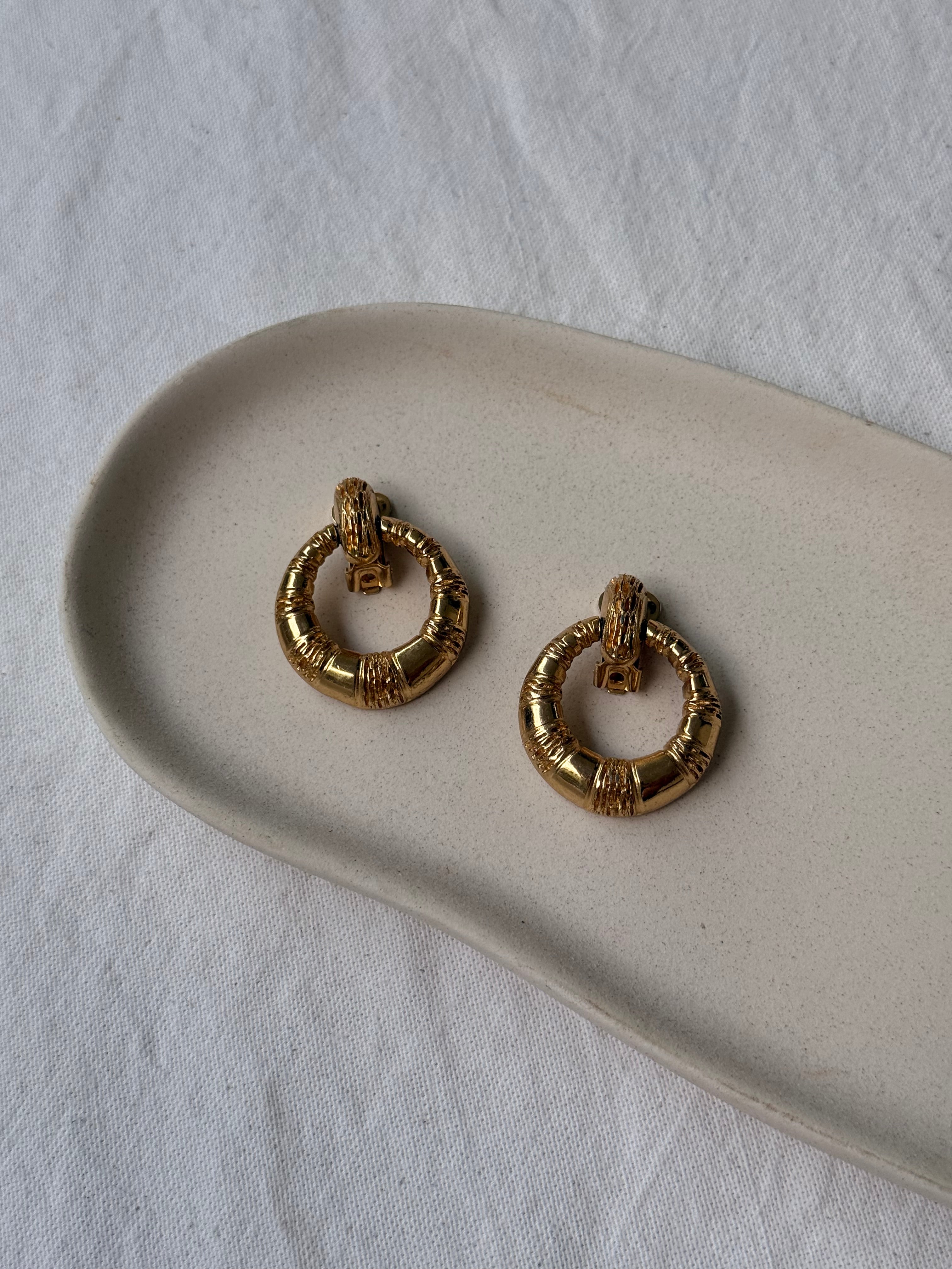 Boucles d’oreilles Christian Dior vintage - Pendantes dorées