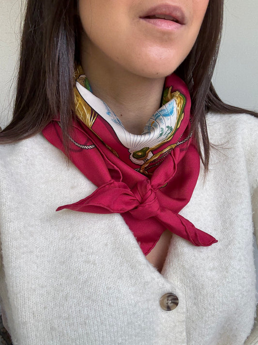 Foulard Hermès – Modèle Brise de Charme
