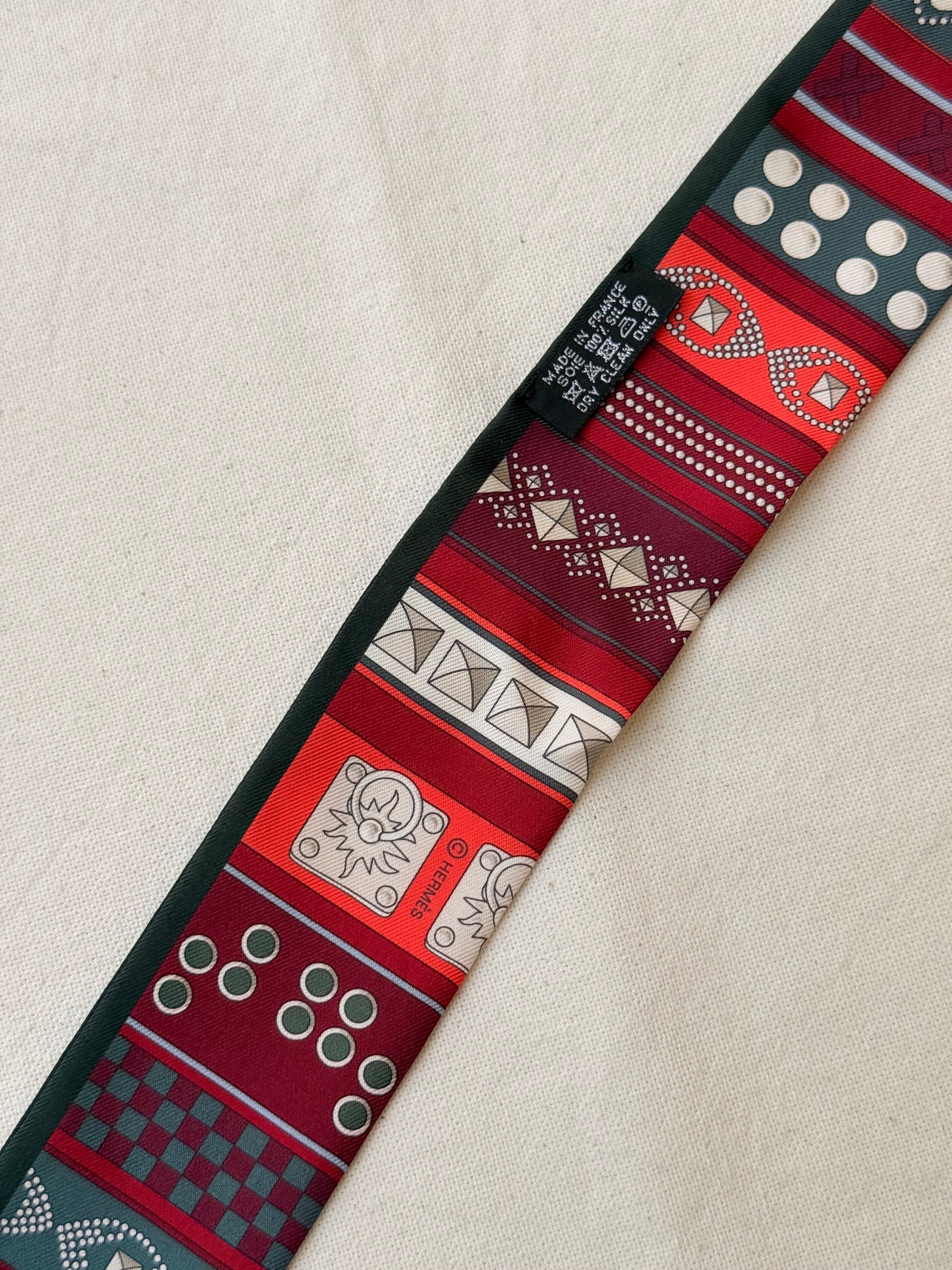 Twilly Hermès – Modèle Collier de chien