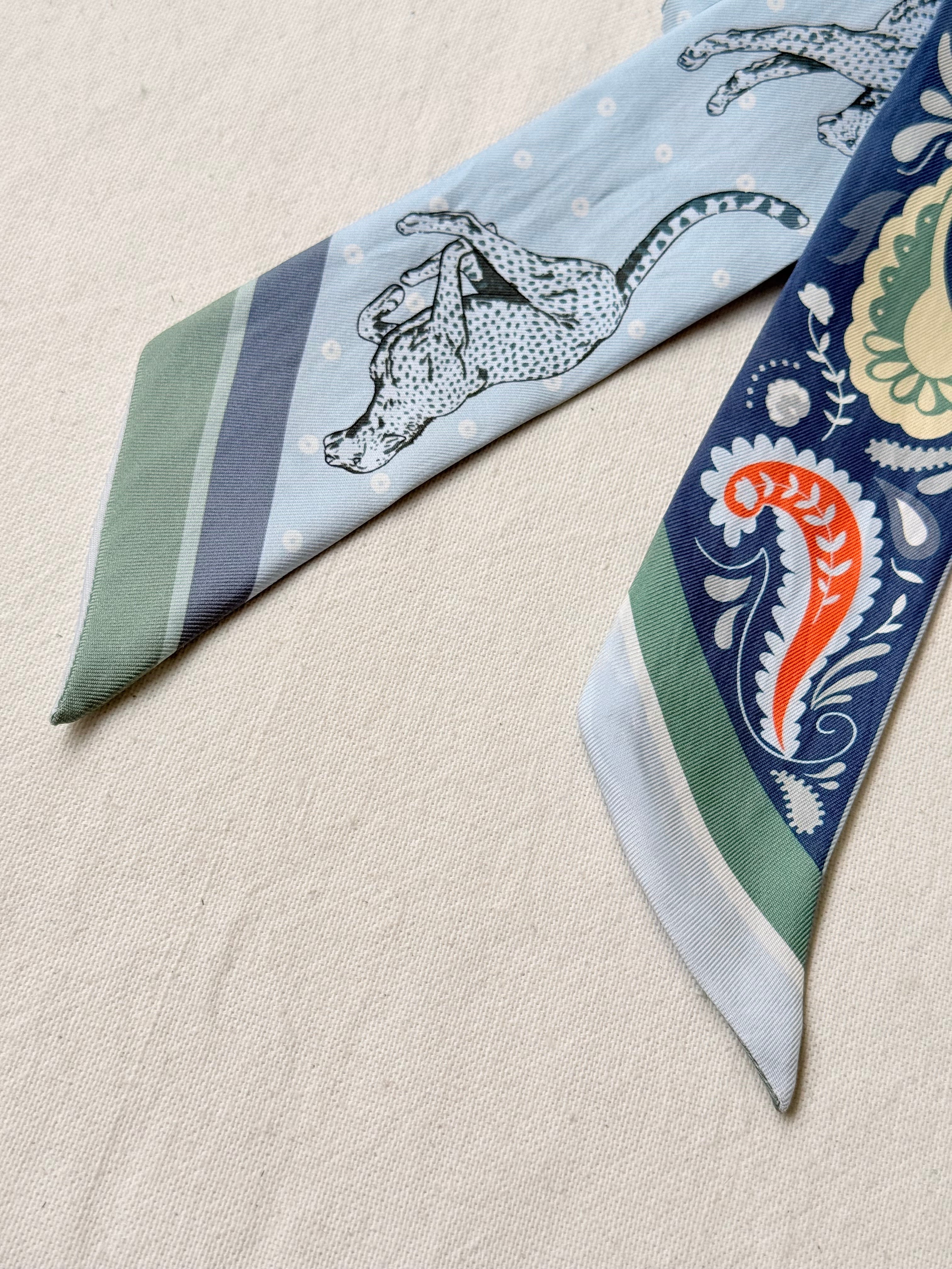 Twilly Hermès – Modèle Guépards Bandana