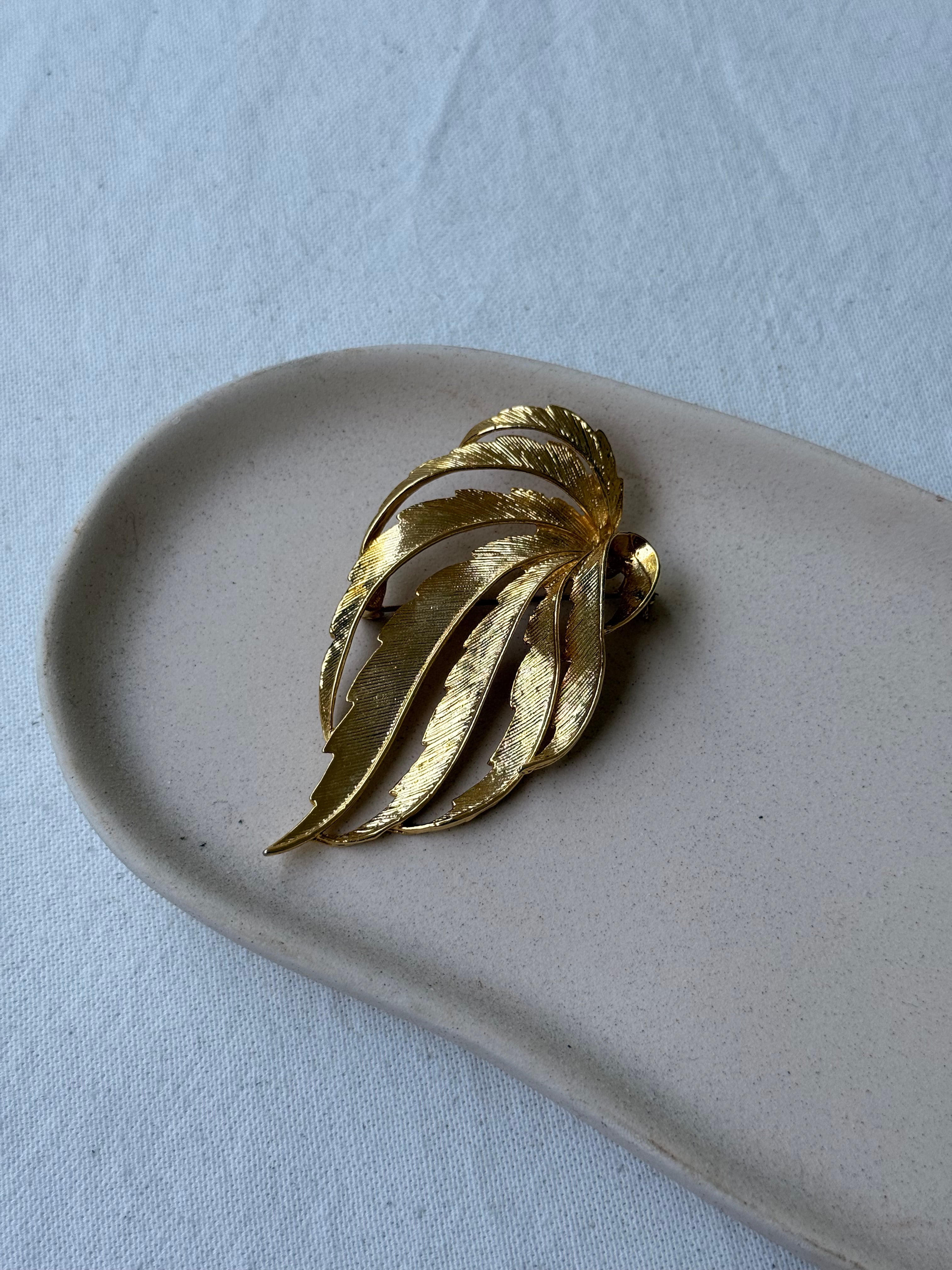 Broche vintage - Motif feuilles dorées XL