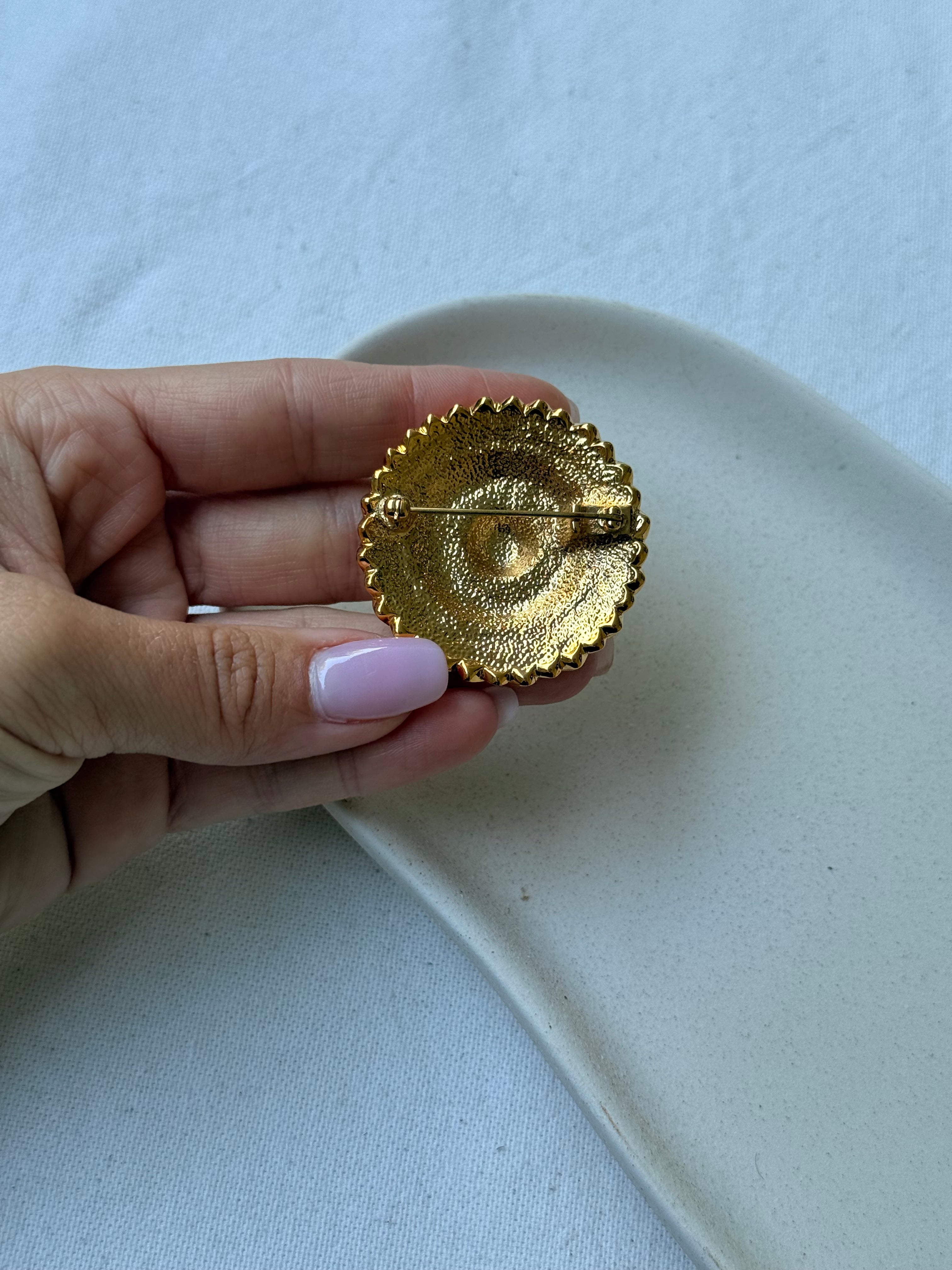 Broche vintage - Motif floral doré