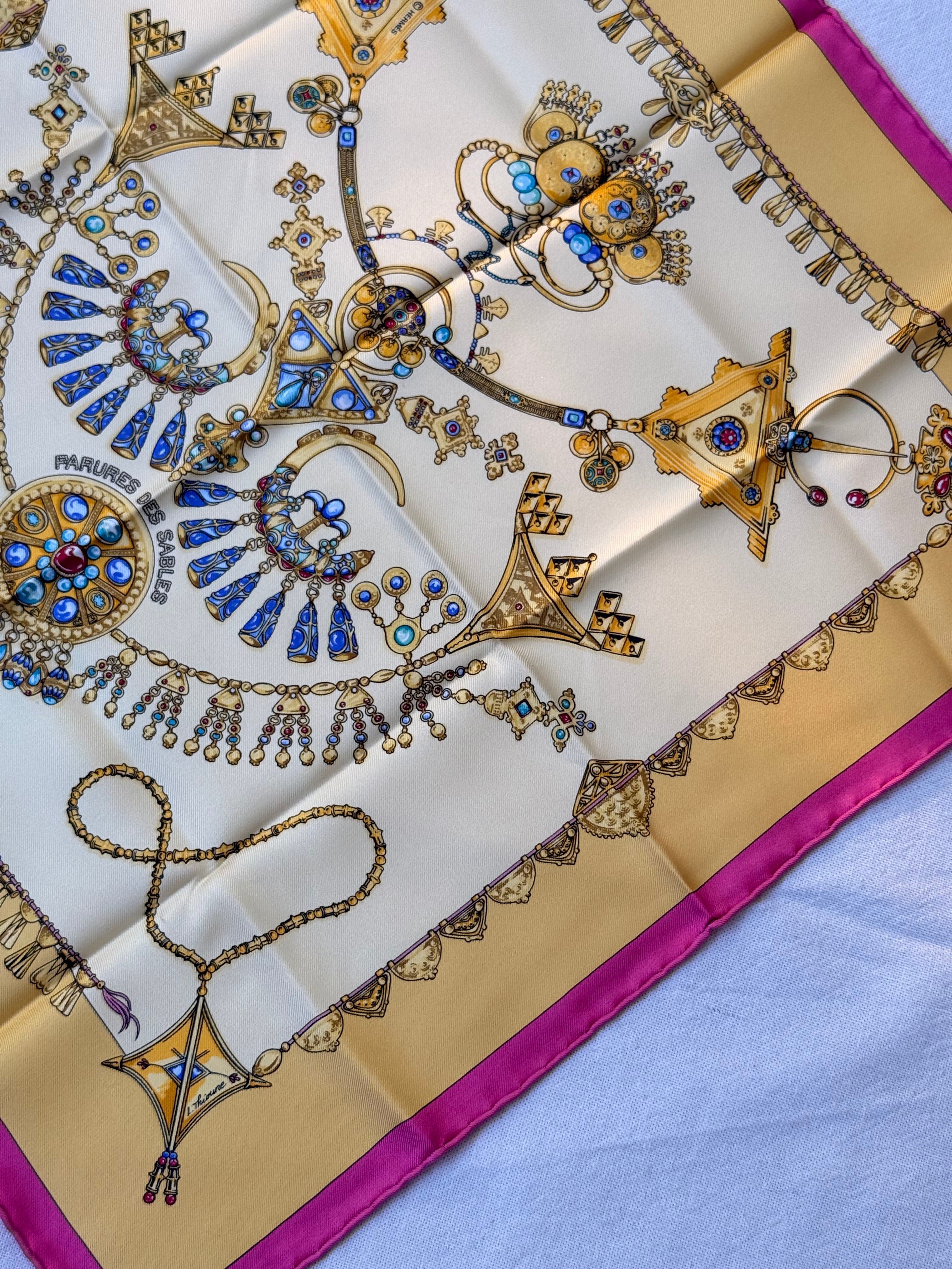 Gavroche Hermès – Modèle Parures des Sables