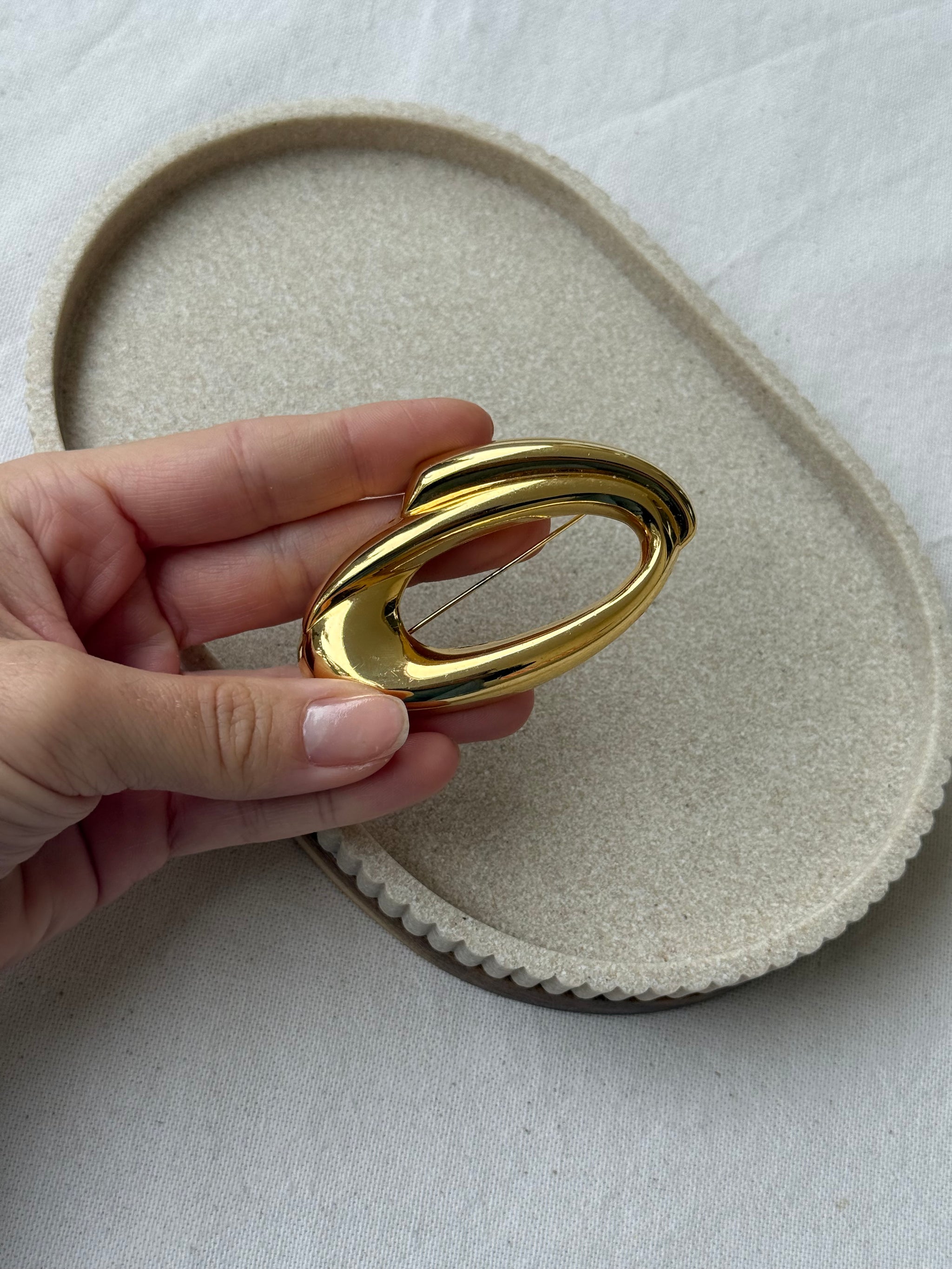 Broche vintage - Ovale structurale