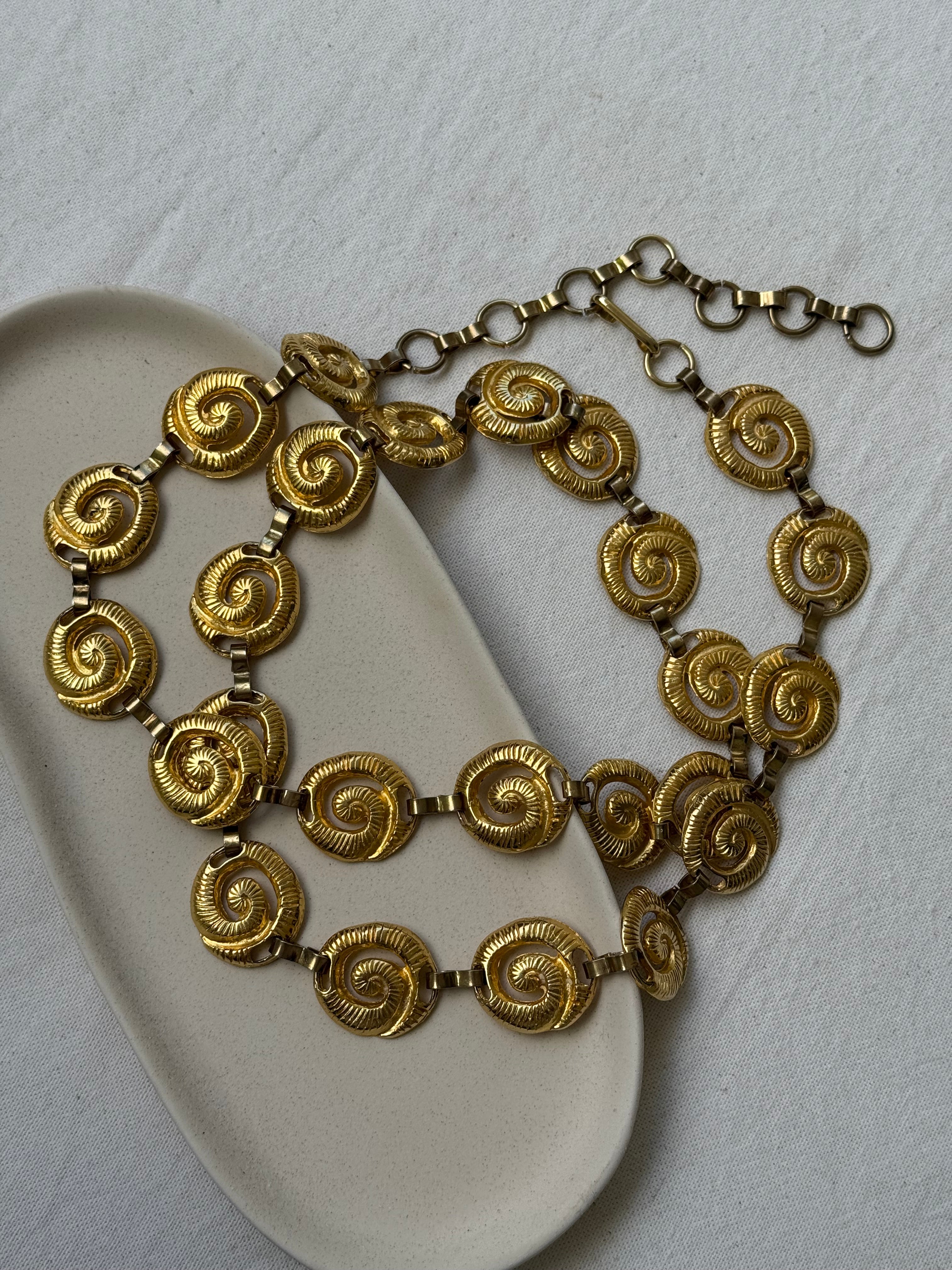 Ceinture vintage - Motifs spirales dorées