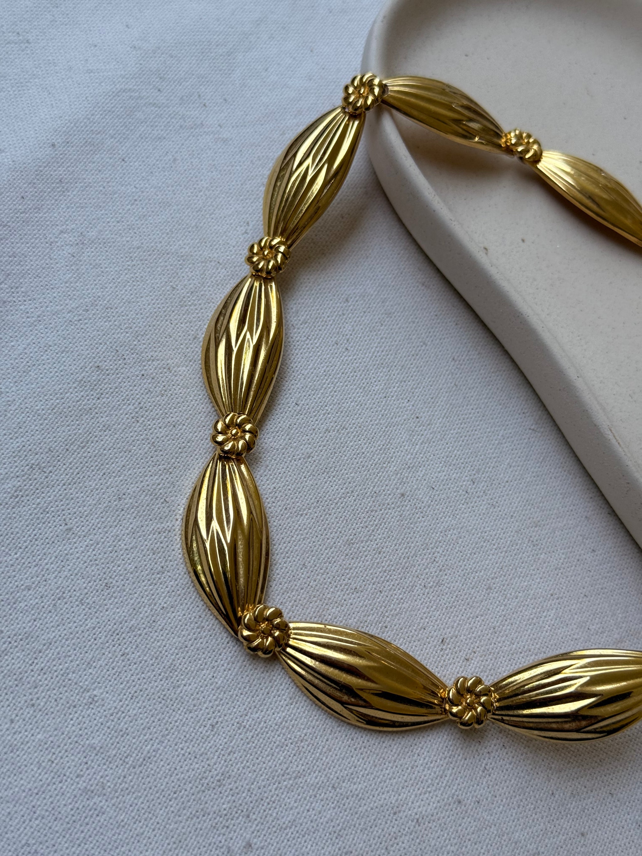 Collier doré vintage - Maillons bombés matelassés