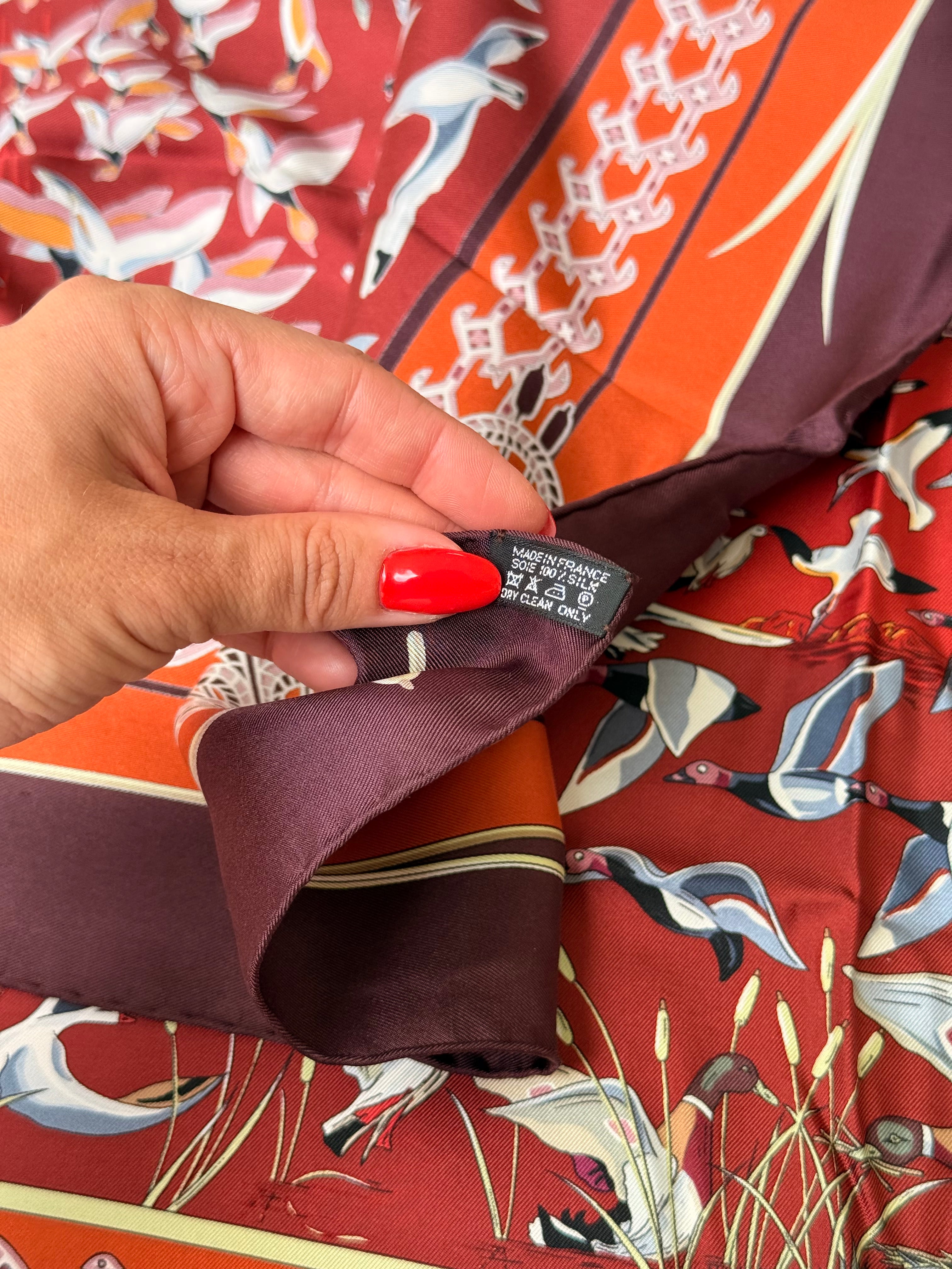 Foulard Hermès – Modèle Libres Comme L’Air