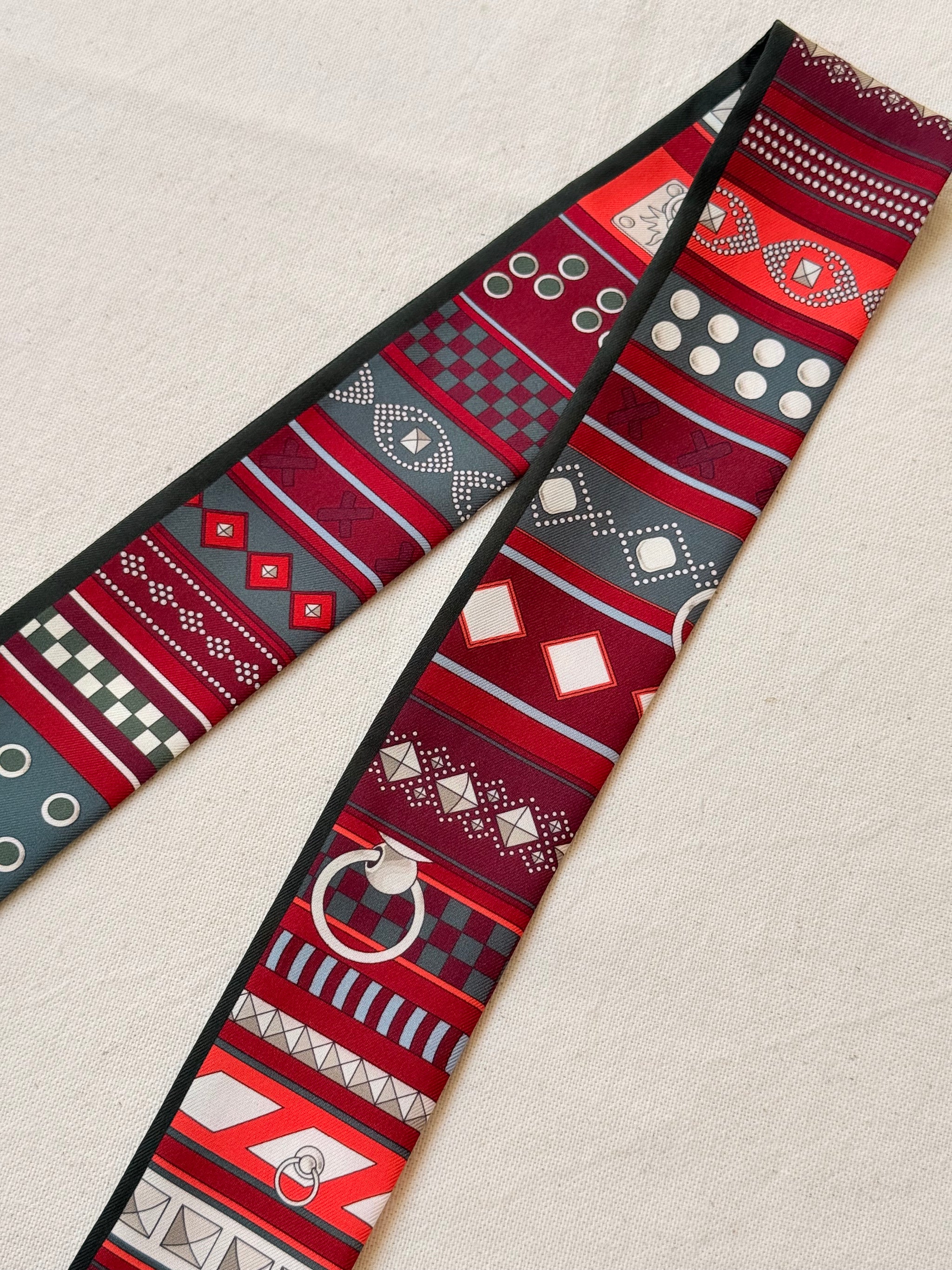 Twilly Hermès – Modèle Collier de chien