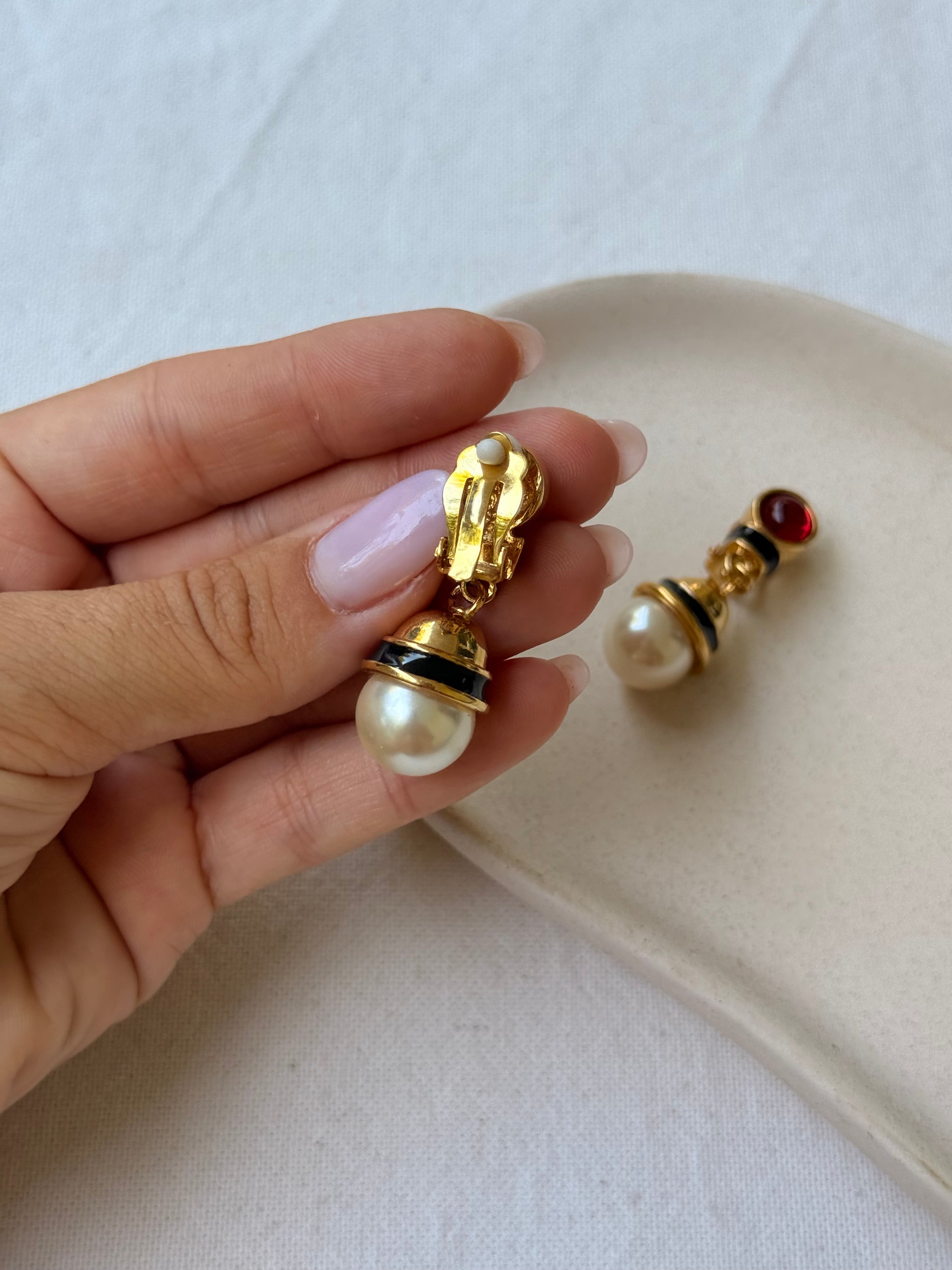 Boucles d’oreilles vintage - Pendantes perles, noires et rouges
