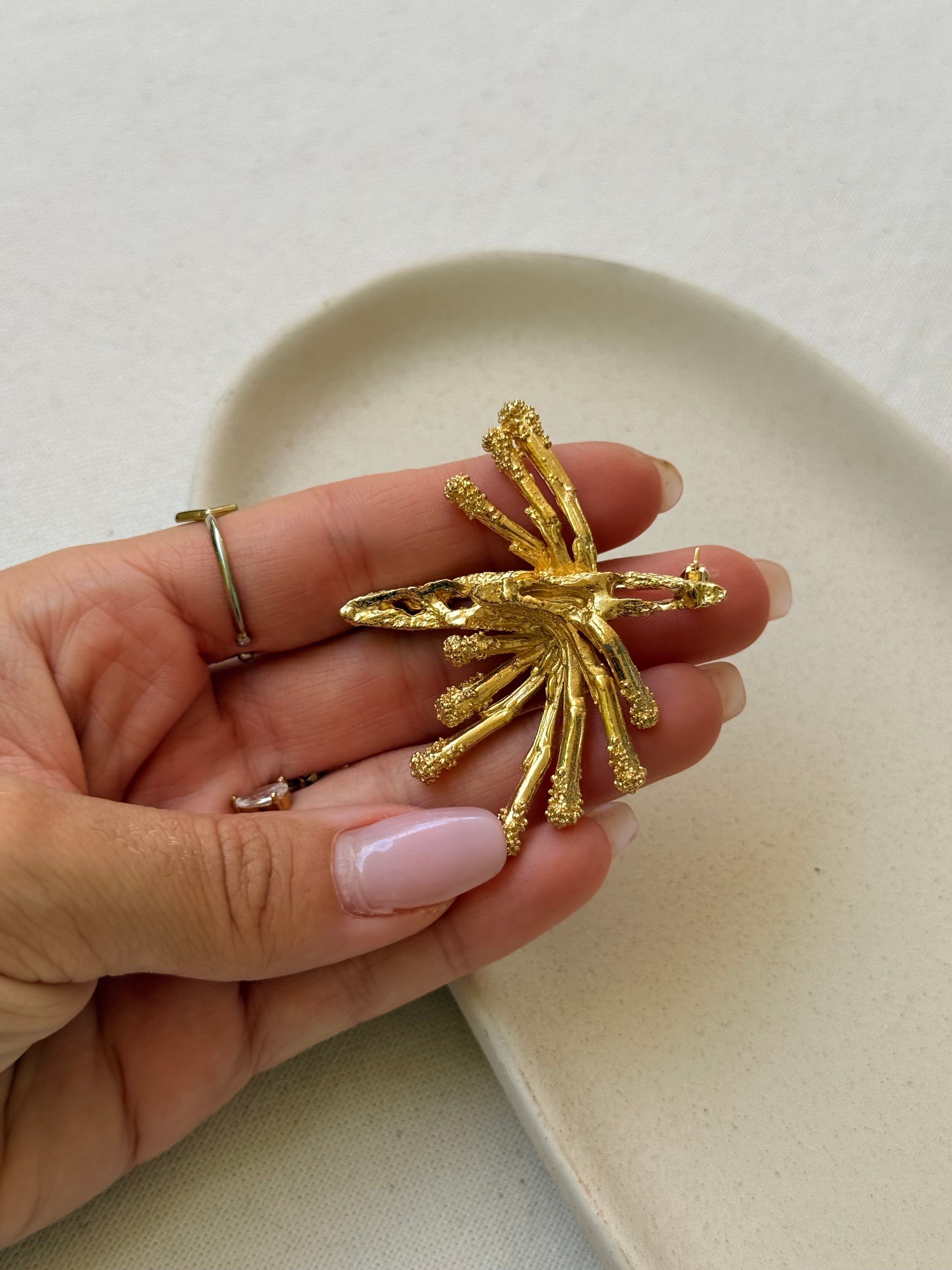 Broche vintage - Fleur dorée