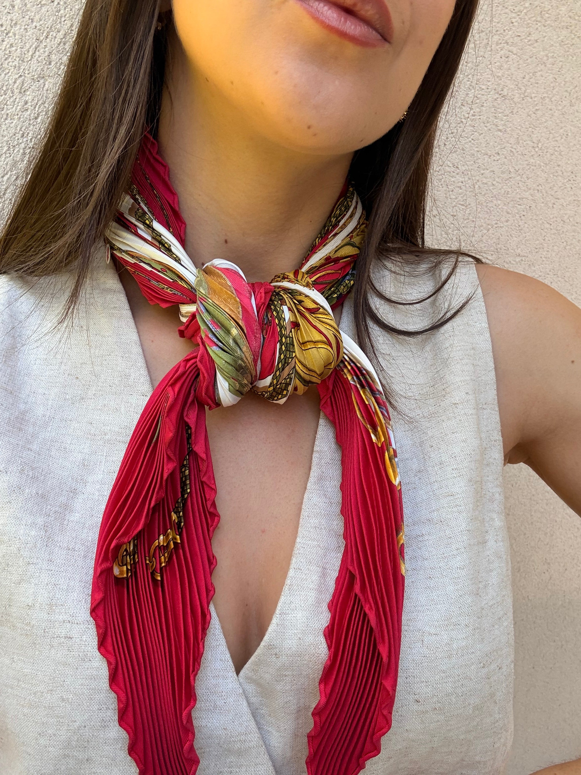 Foulard Hermès plissé – Modèle Festival