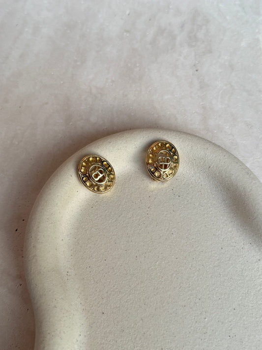 Boucles d’oreilles Christian Dior vintage - Modèle ovale CD