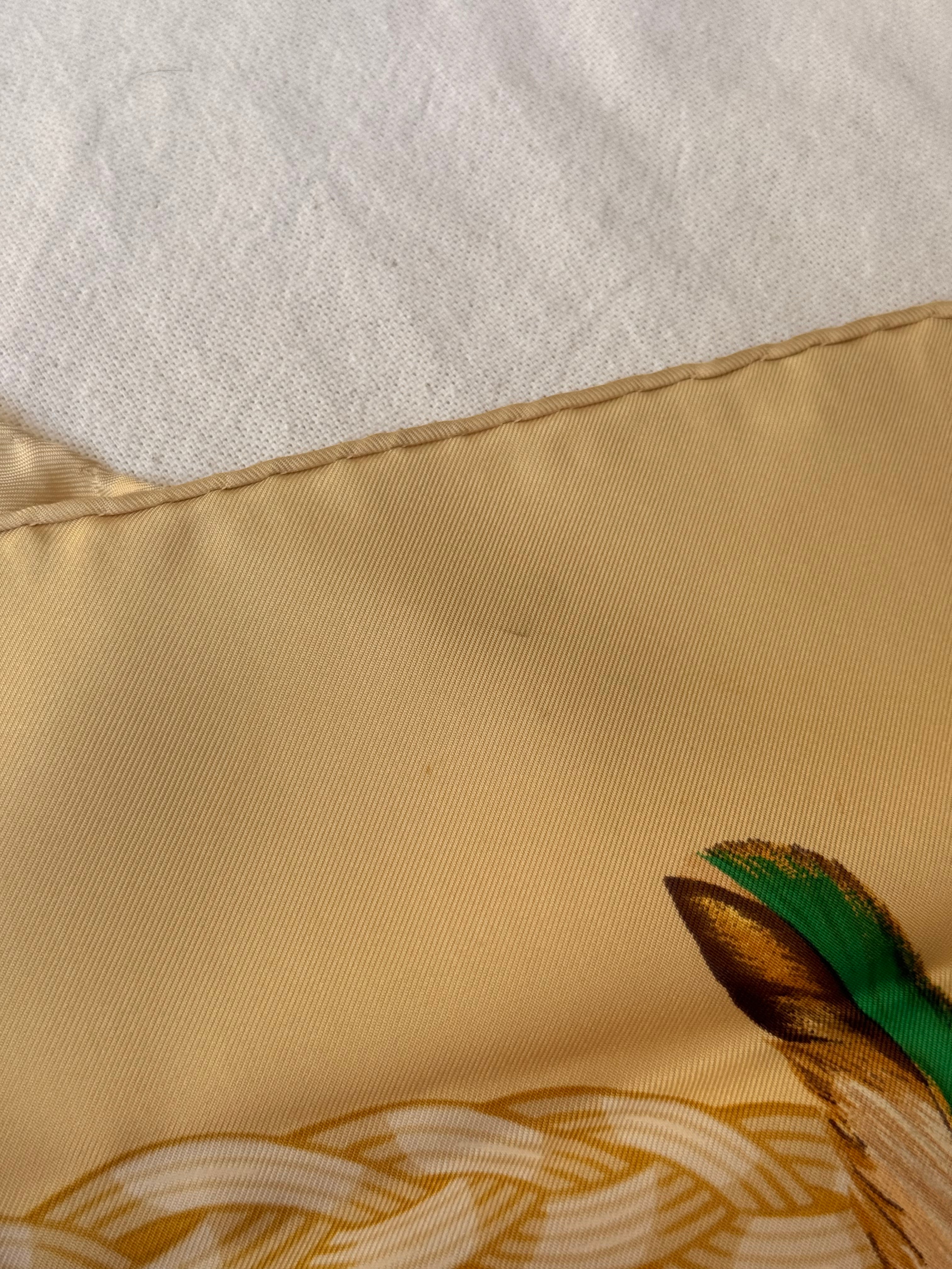 Foulard Hermès – Modèle Couvée d'Hermès