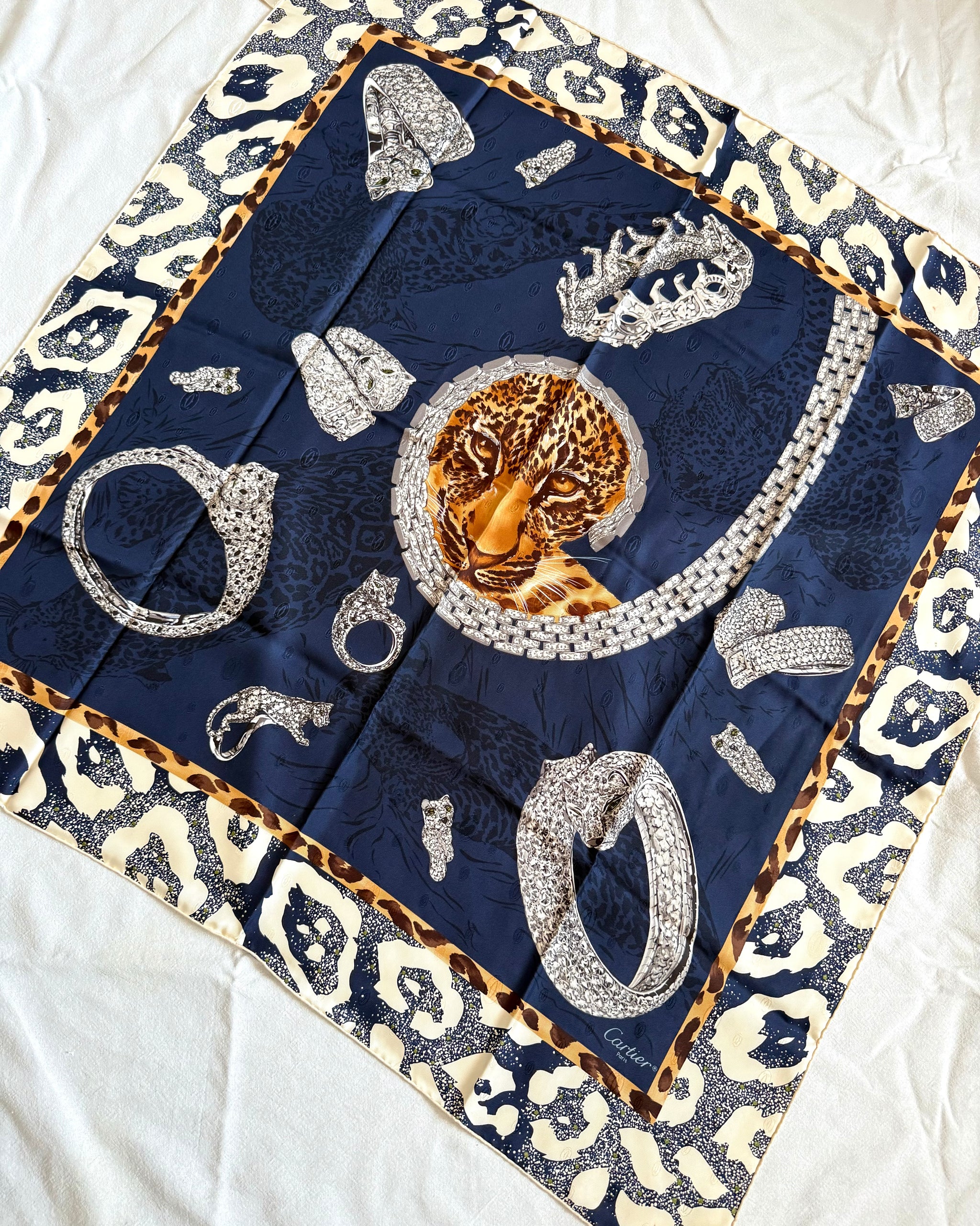 Foulard Cartier - Panthères et Joallerie