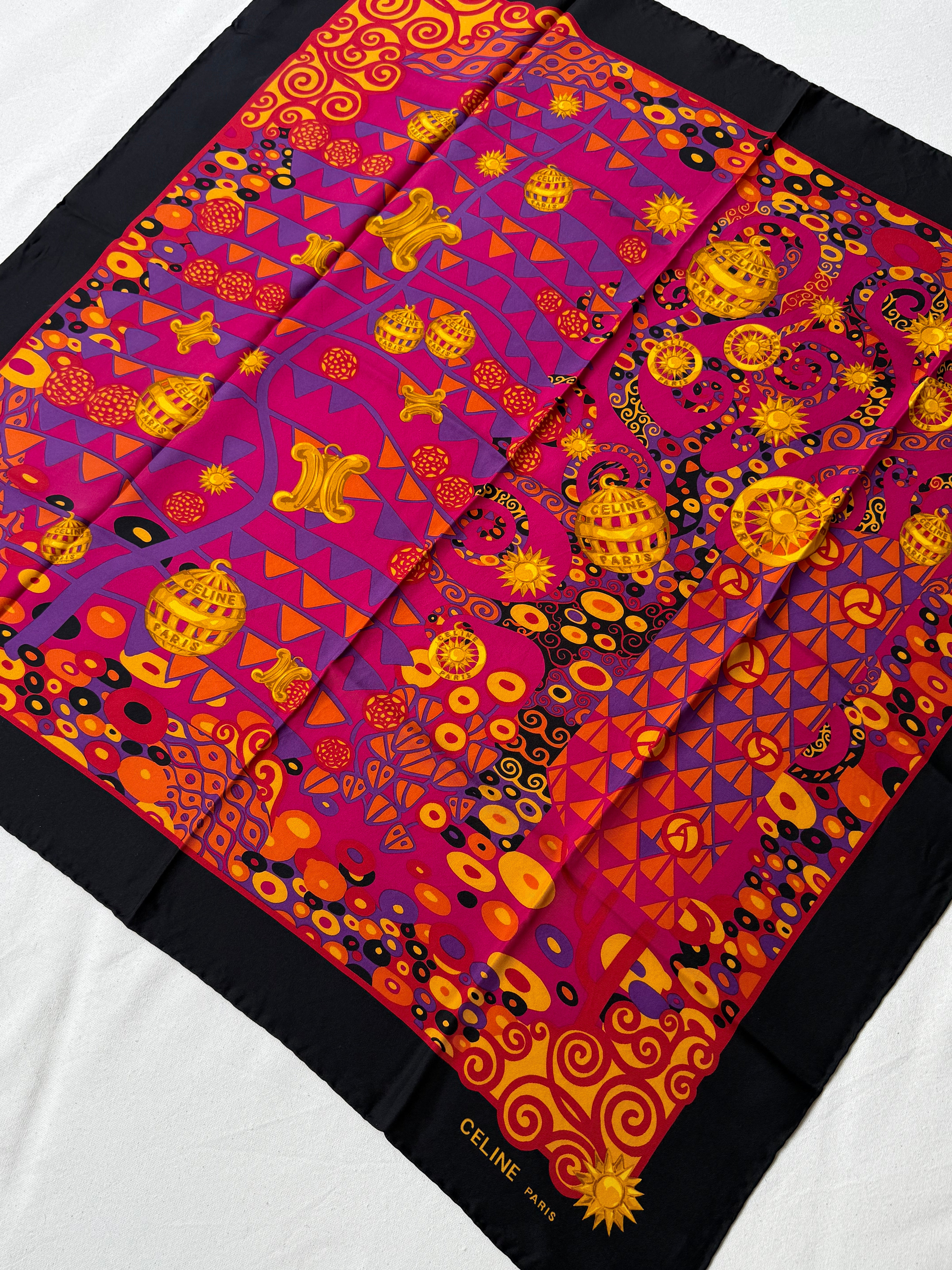 Foulard Céline – Motifs colorés géométriques