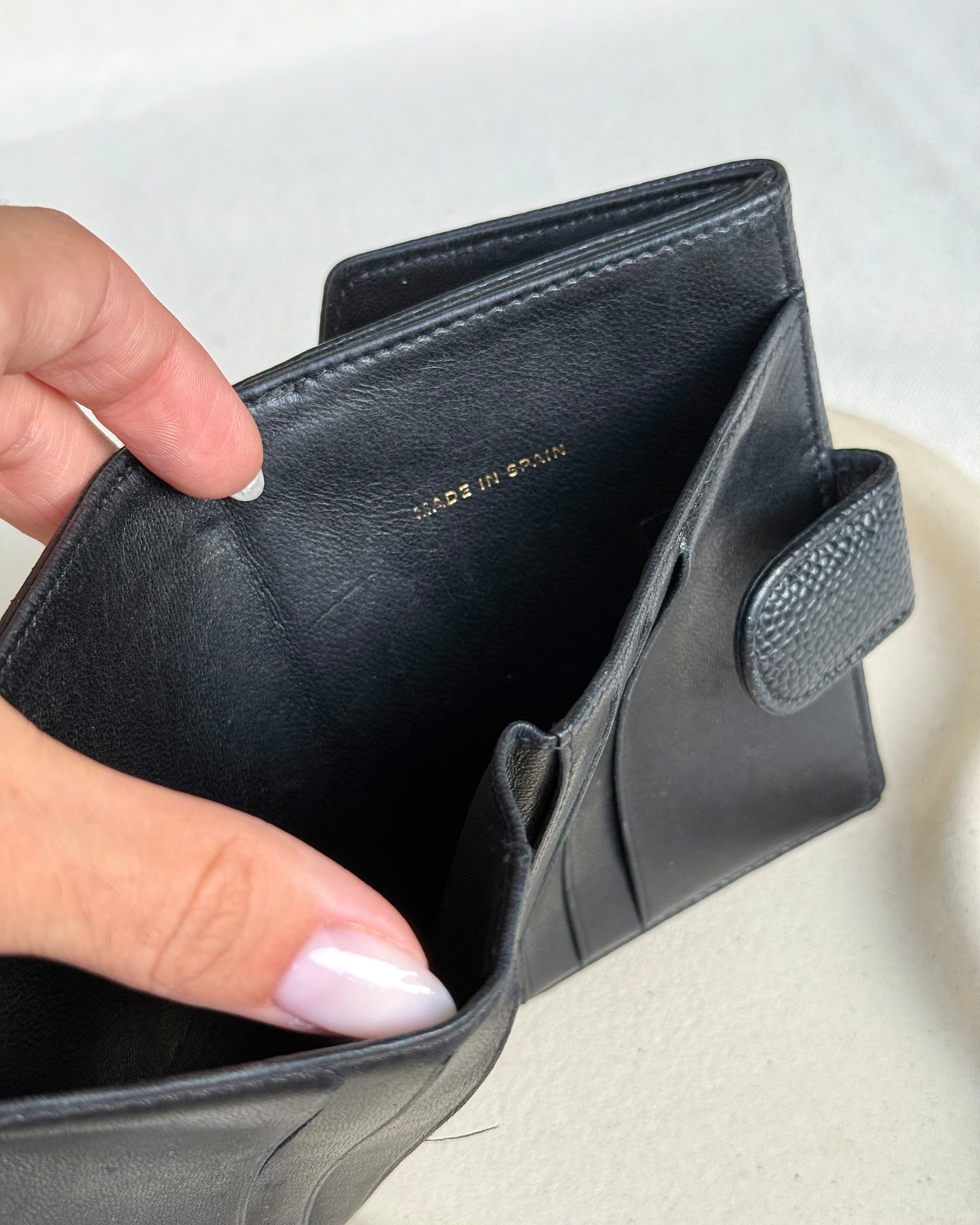 Portefeuille compact Chanel vintage - Cuir caviar noir