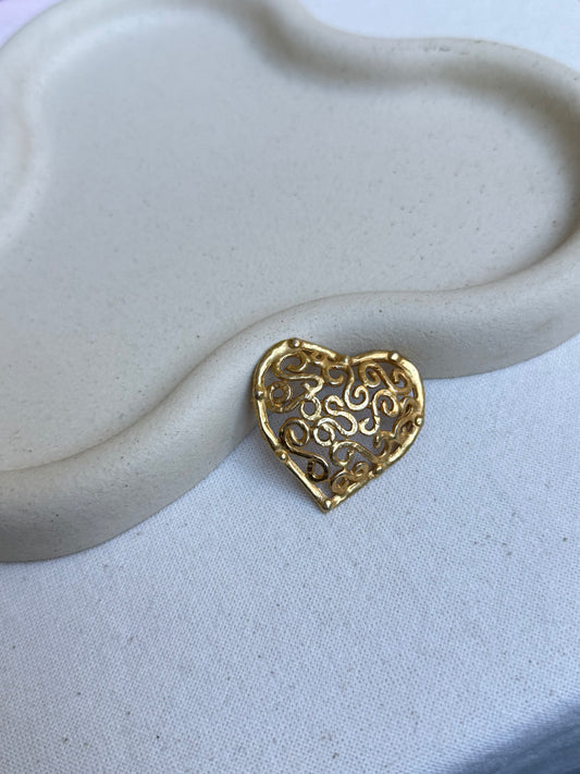 Broche vintage - Cœur ajouré doré
