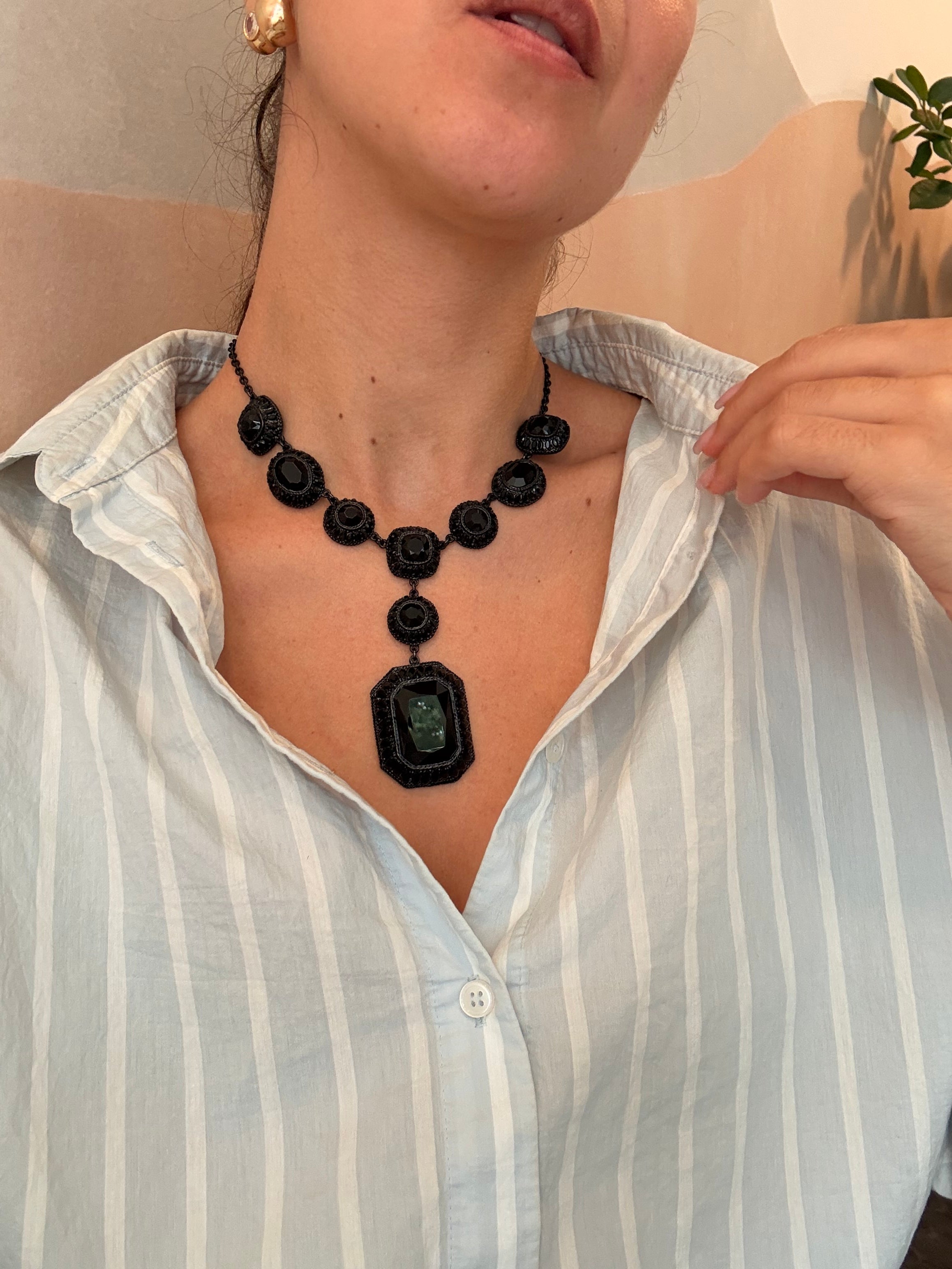 Collier Poggi vintage - Pierres noires et long pendentif