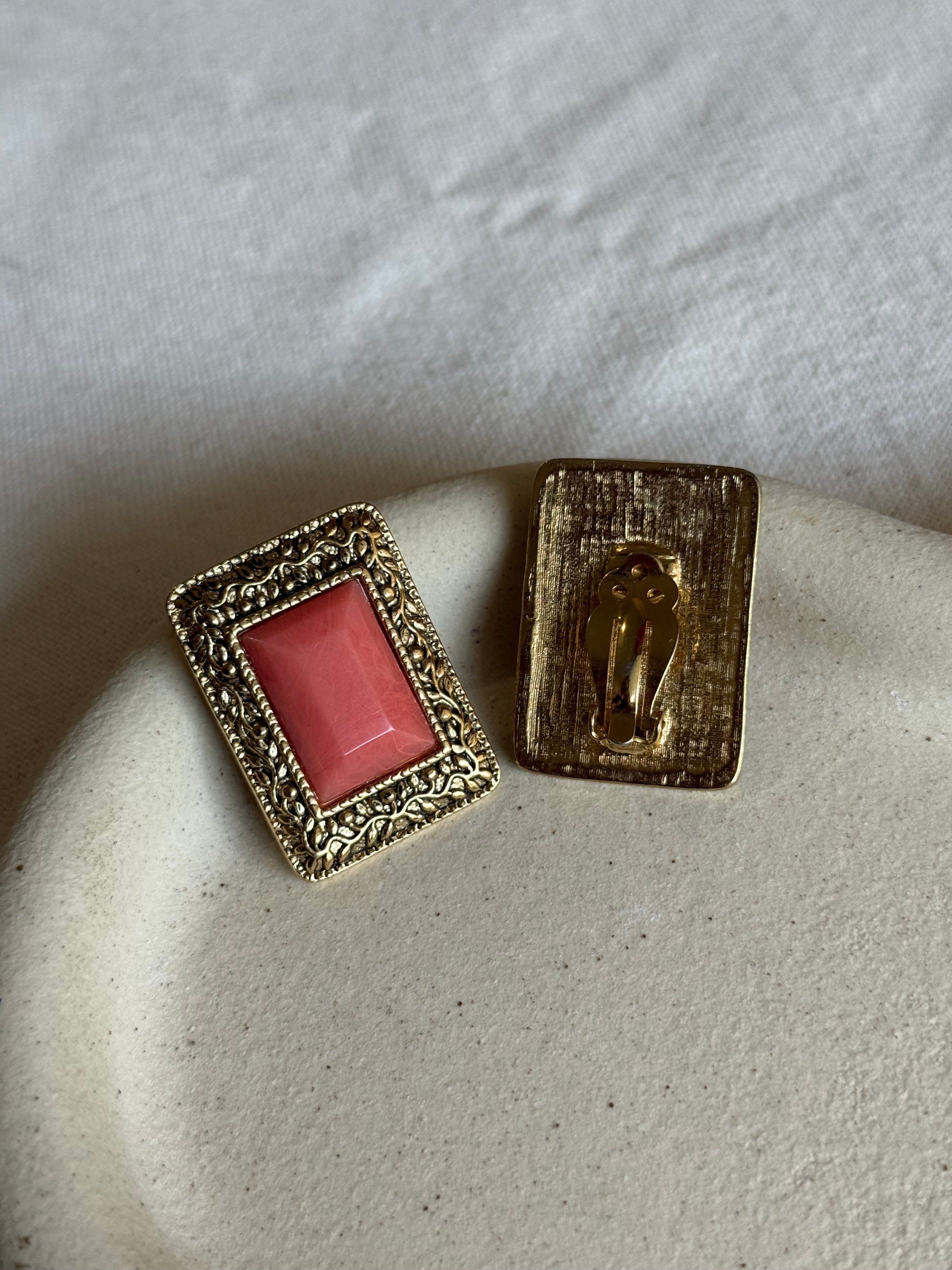 Boucles d’oreilles vintage - Rectangles baroques cabochons roses