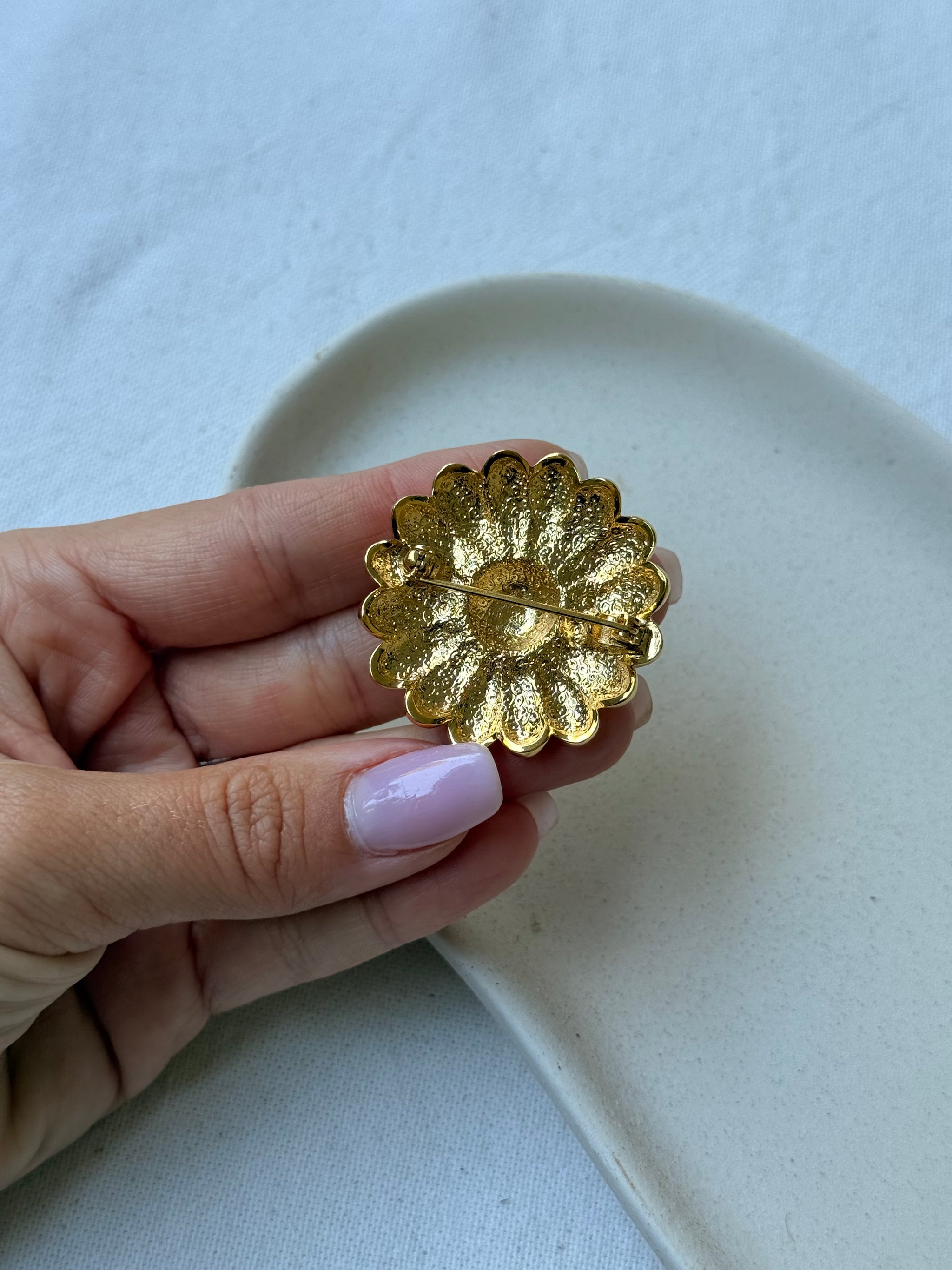Broche vintage - Fleur dorée