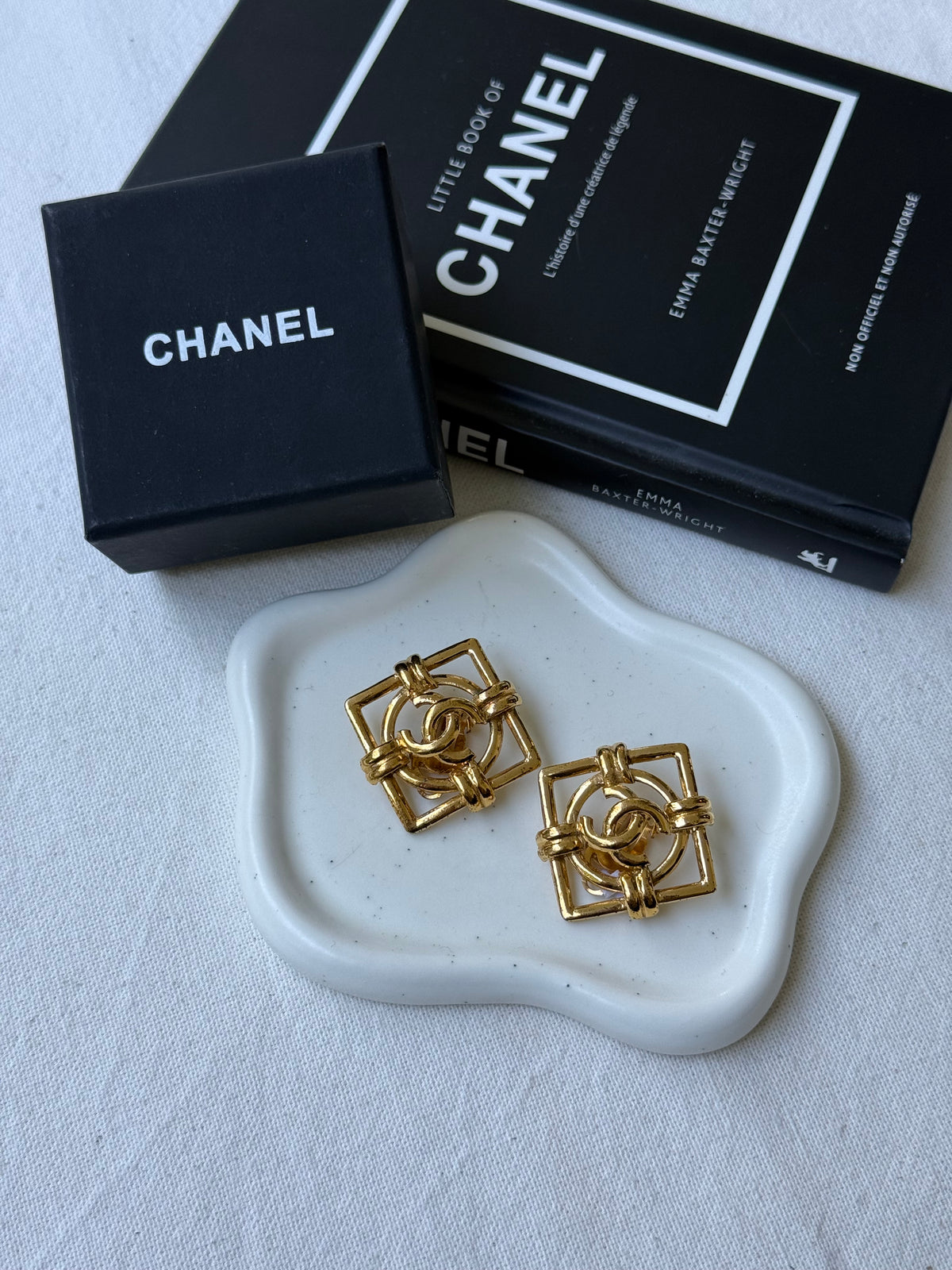 Boucles d’oreilles vintage Chanel - Logo CC ajouré