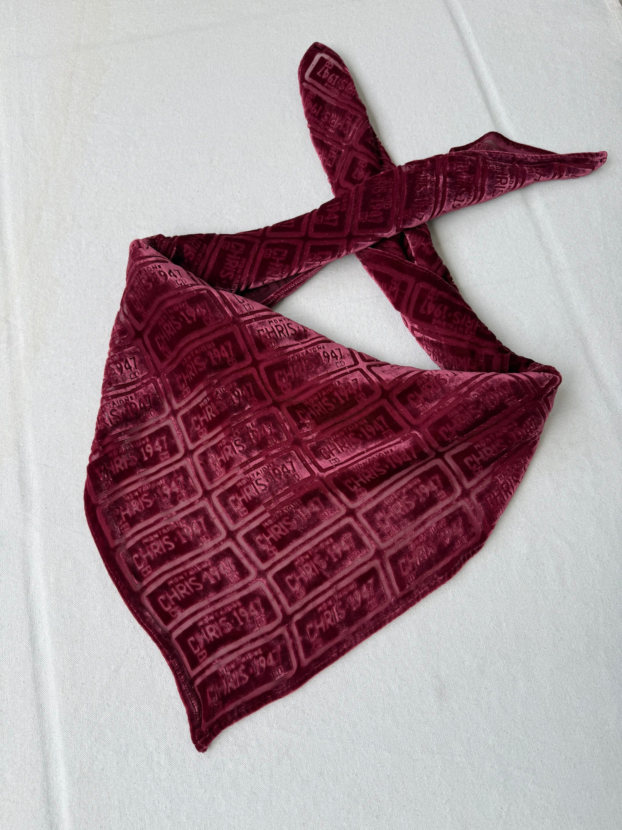 Foulard Christian Dior – Velours bordeaux