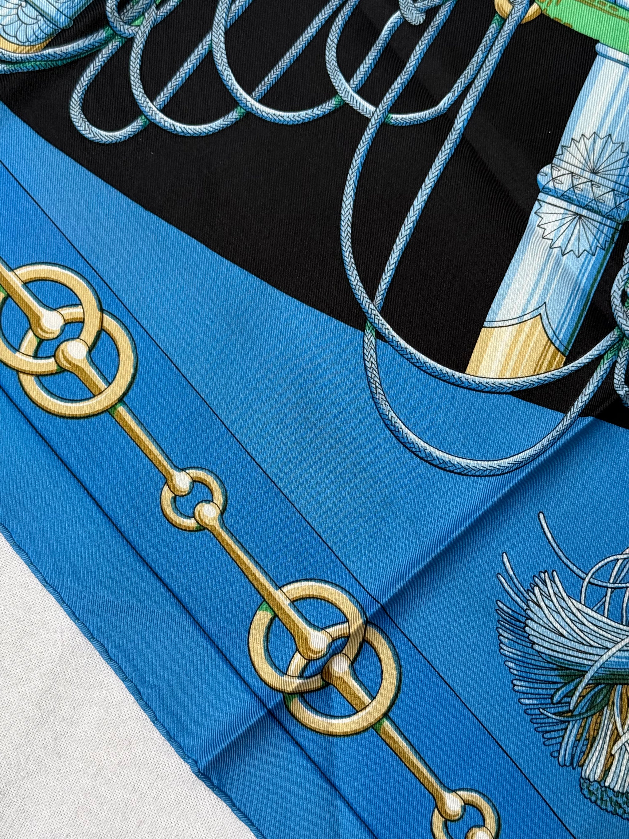Foulard Hermès – Modèle Cliquetis