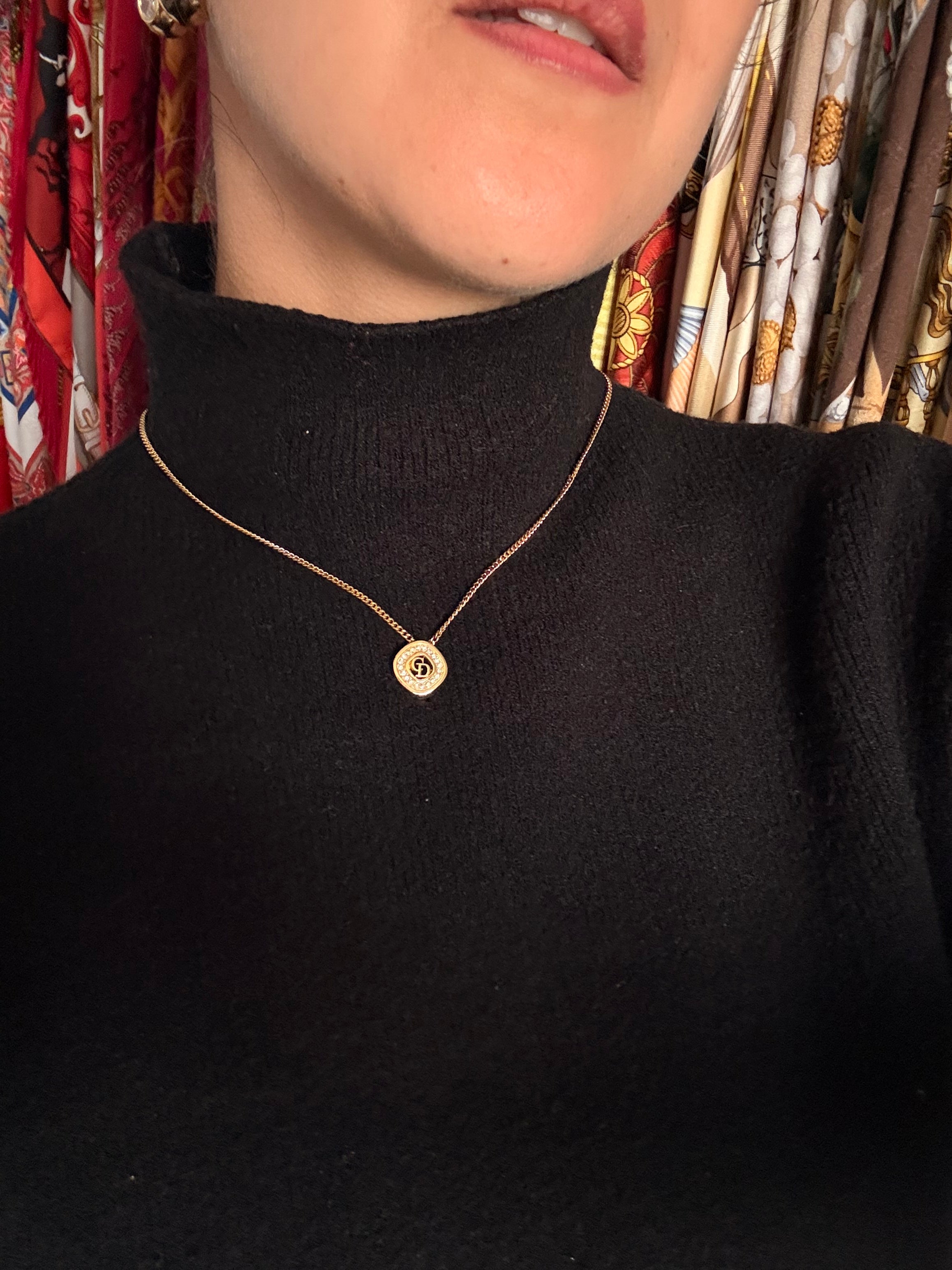 Collier Christian Dior vintage - Pendentif CD doré et strass