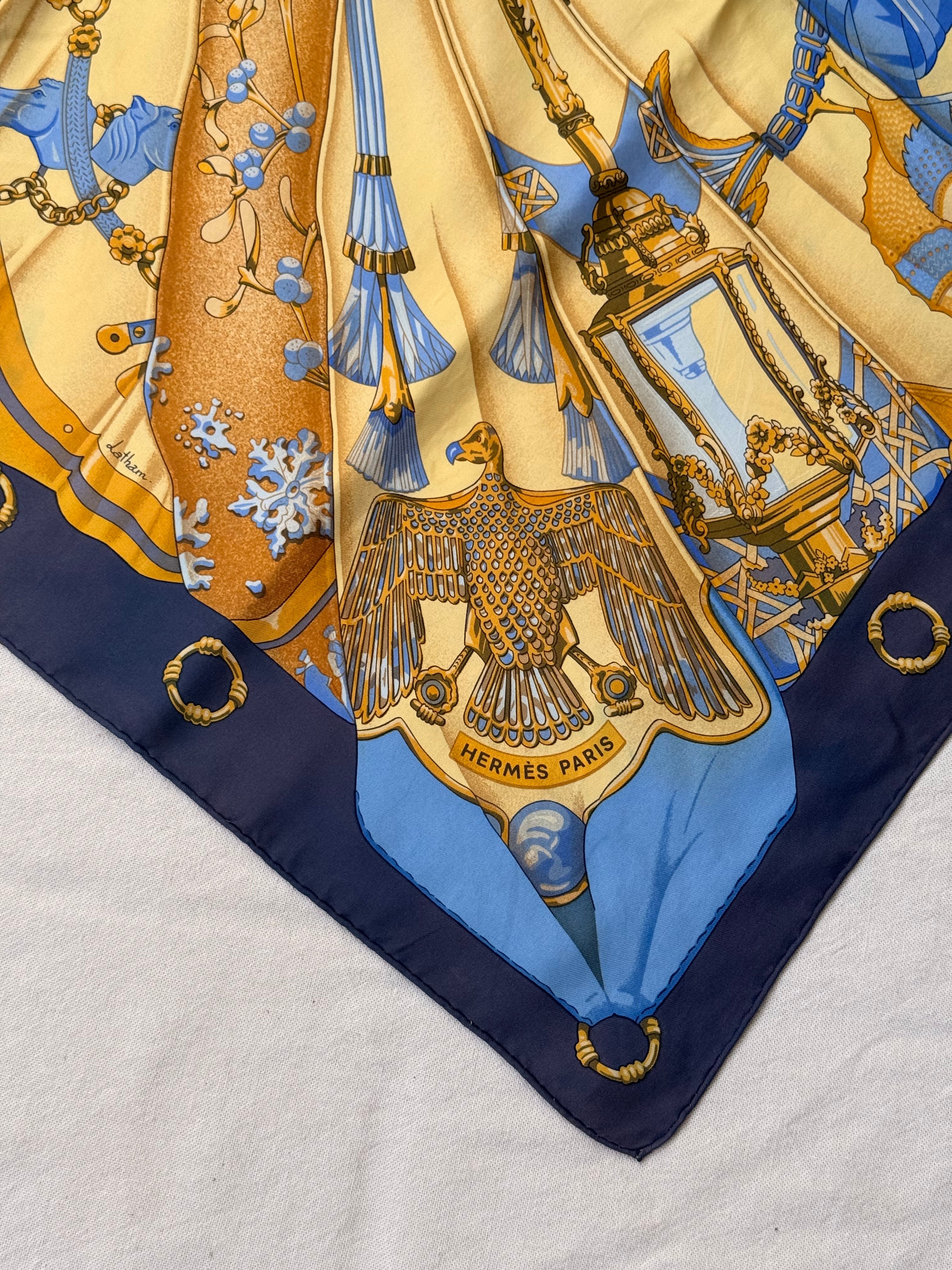 Foulard Hermès – Modèle Soleil de Soie