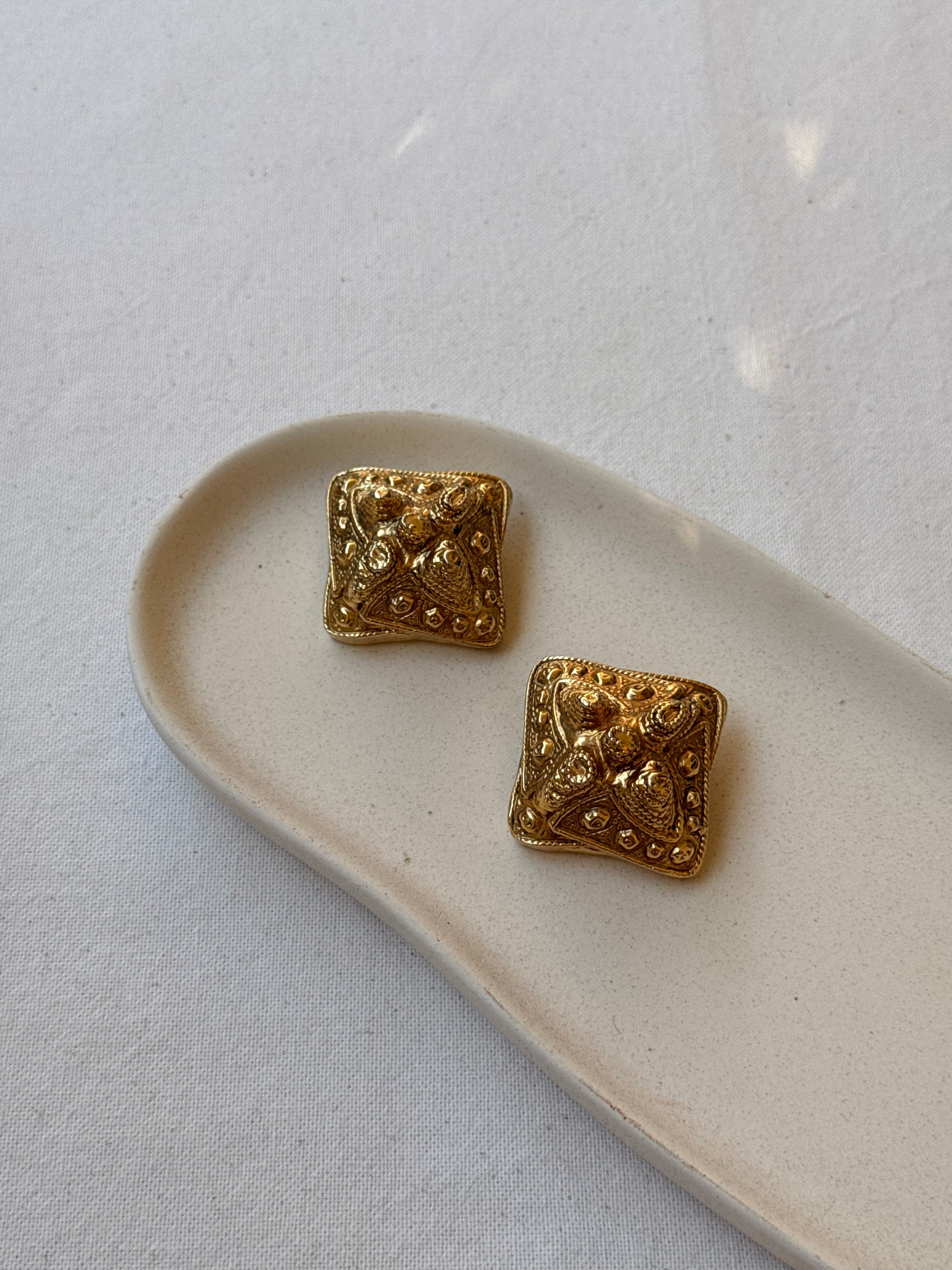 Boucles d’oreilles vintage - XXL carrées dorées