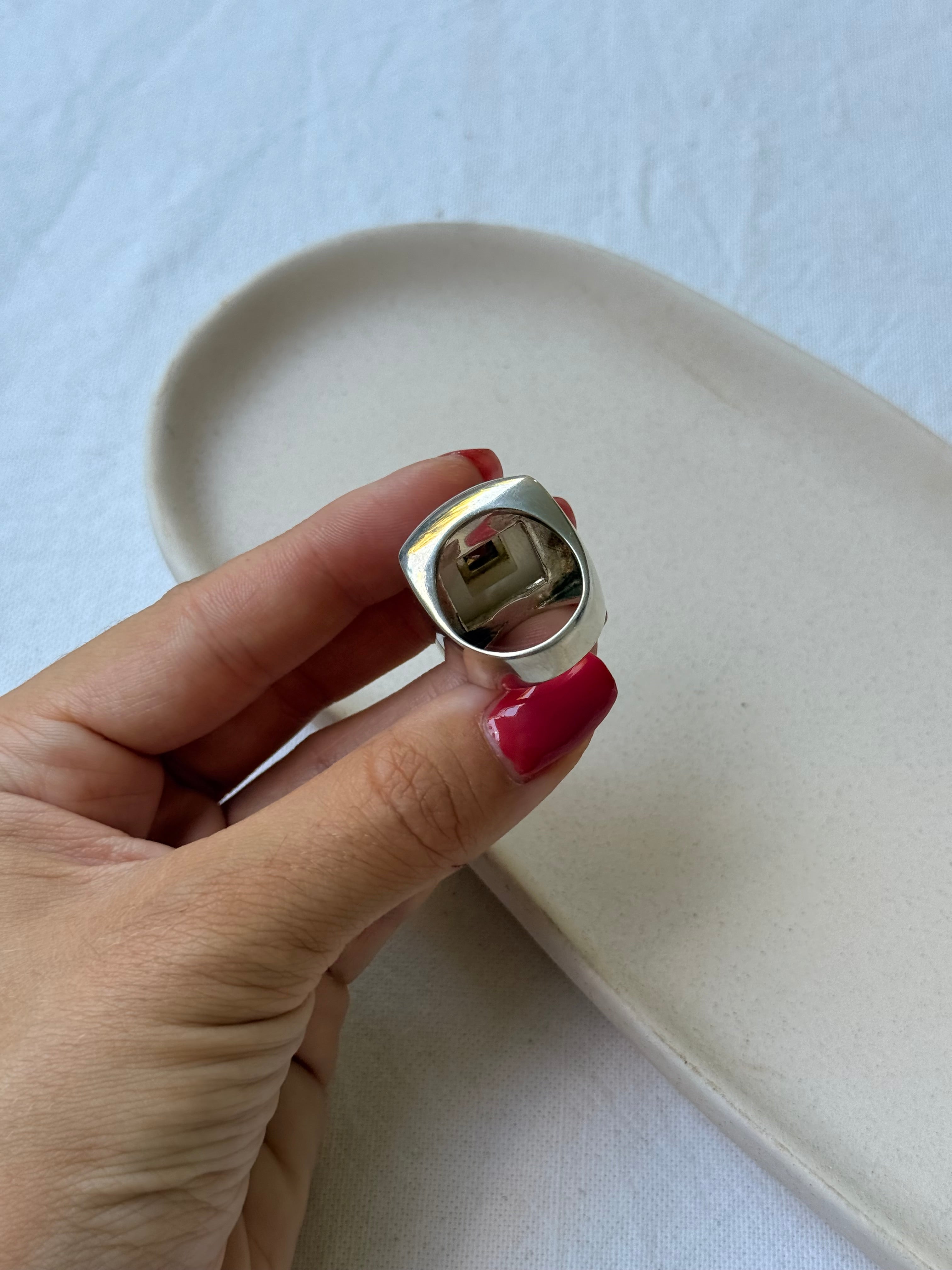 Bague vintage en argent 925 ornée de nacre