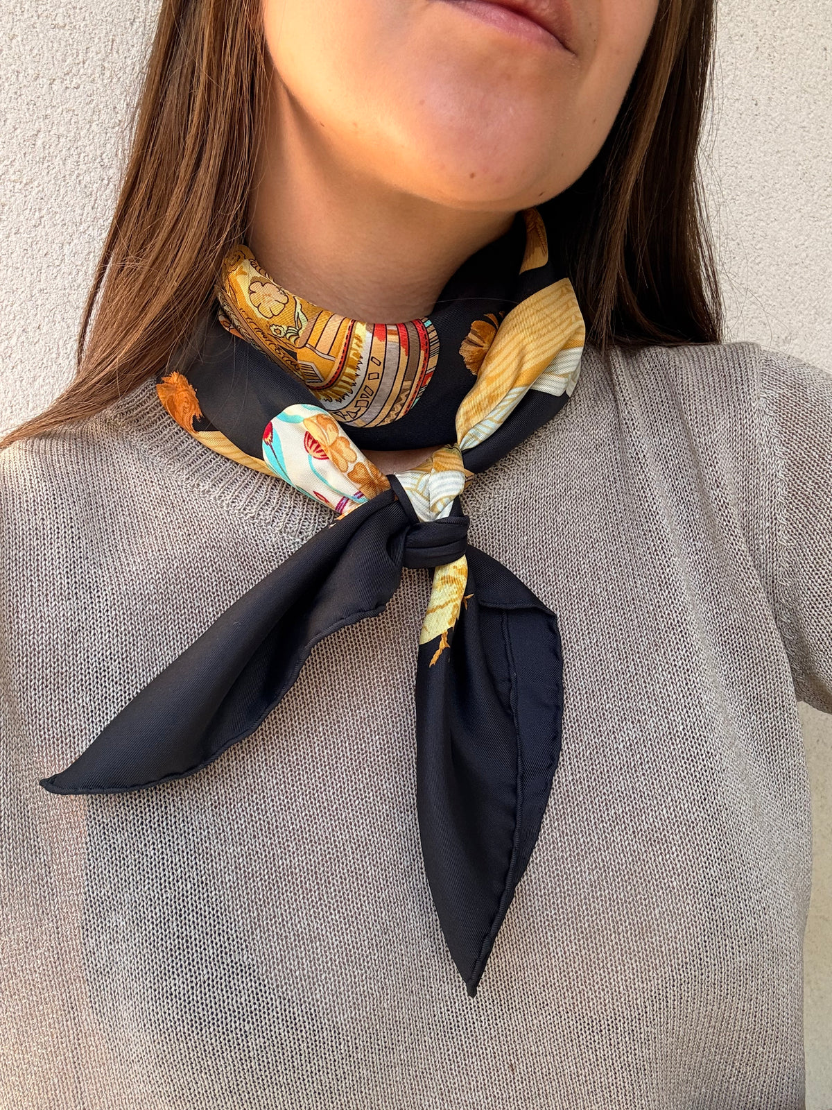 Foulard Hermès – Modèle Couvée d'Hermès