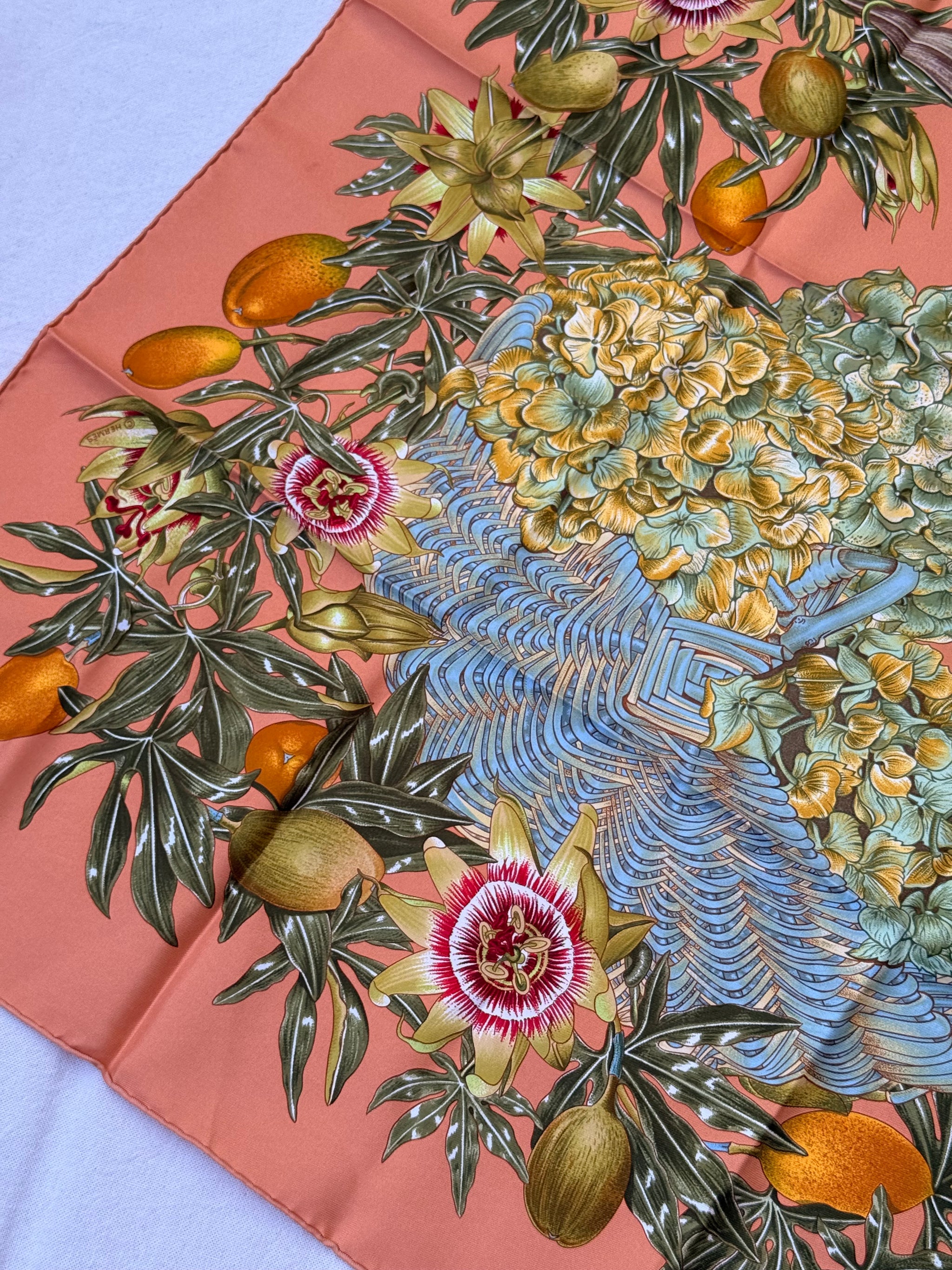 Foulard Hermès – Modèle Passiflore