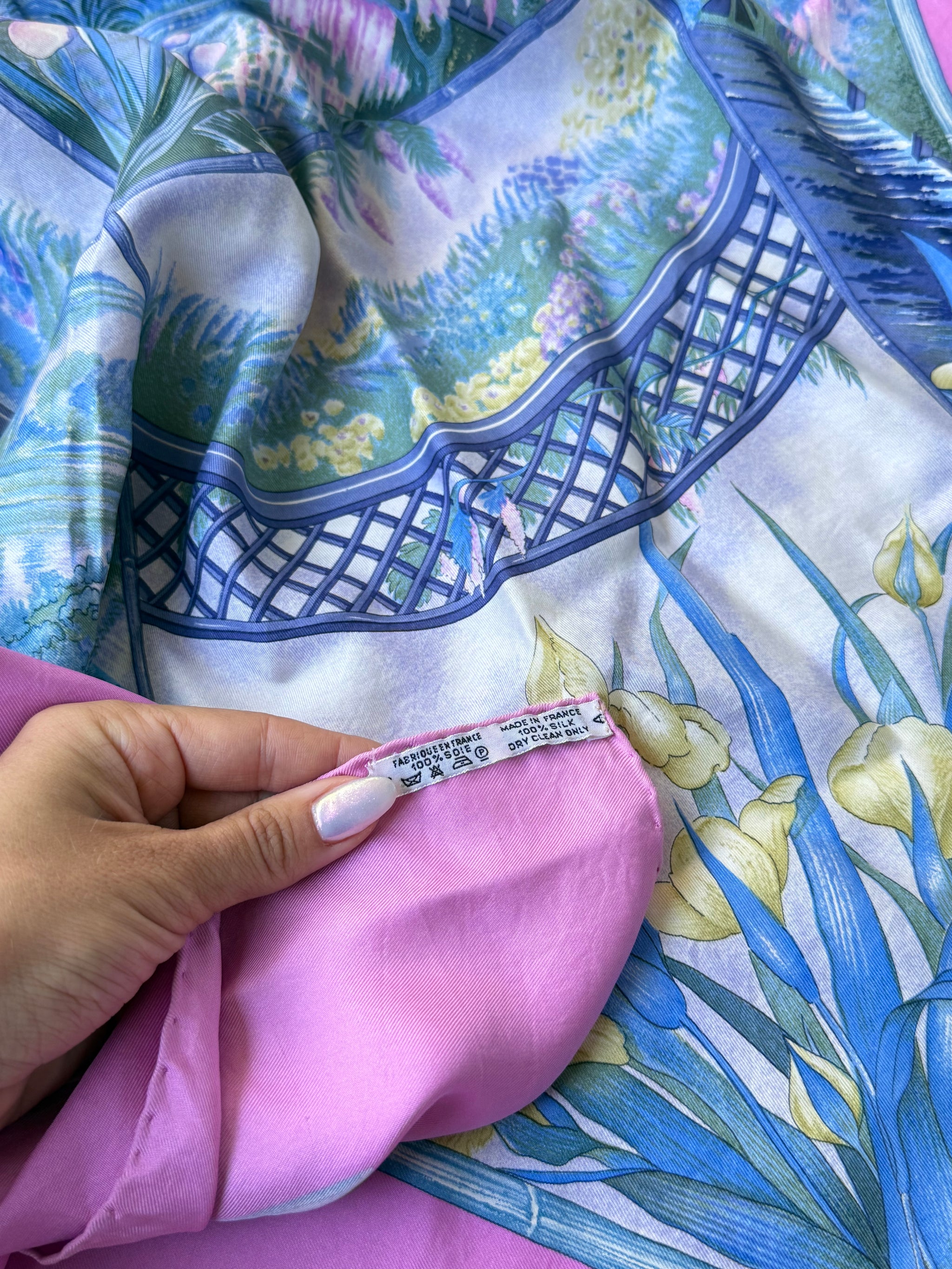 Foulard Hermès – modèle Giverny