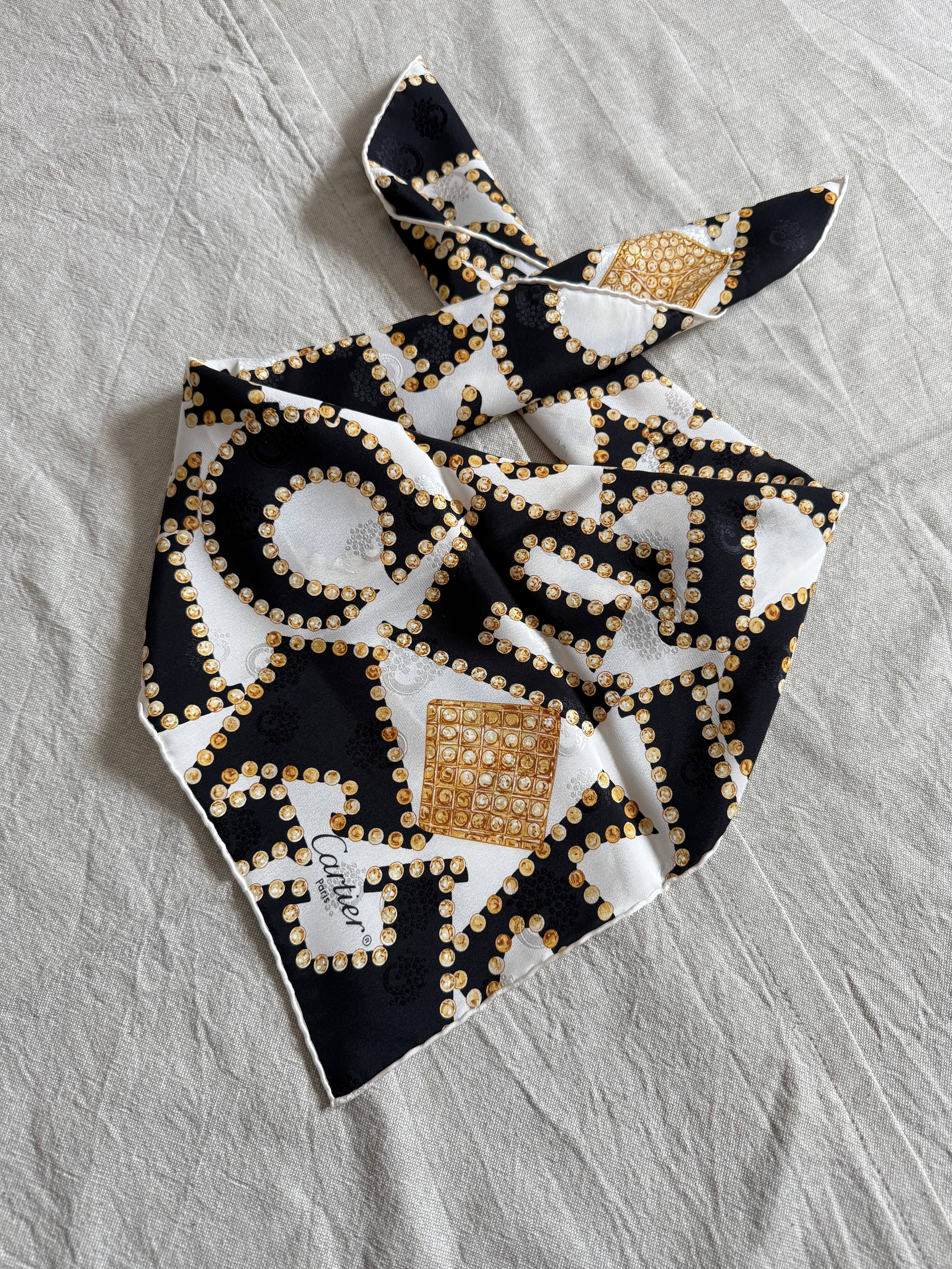 Foulard Cartier – Modèle noir et blanc