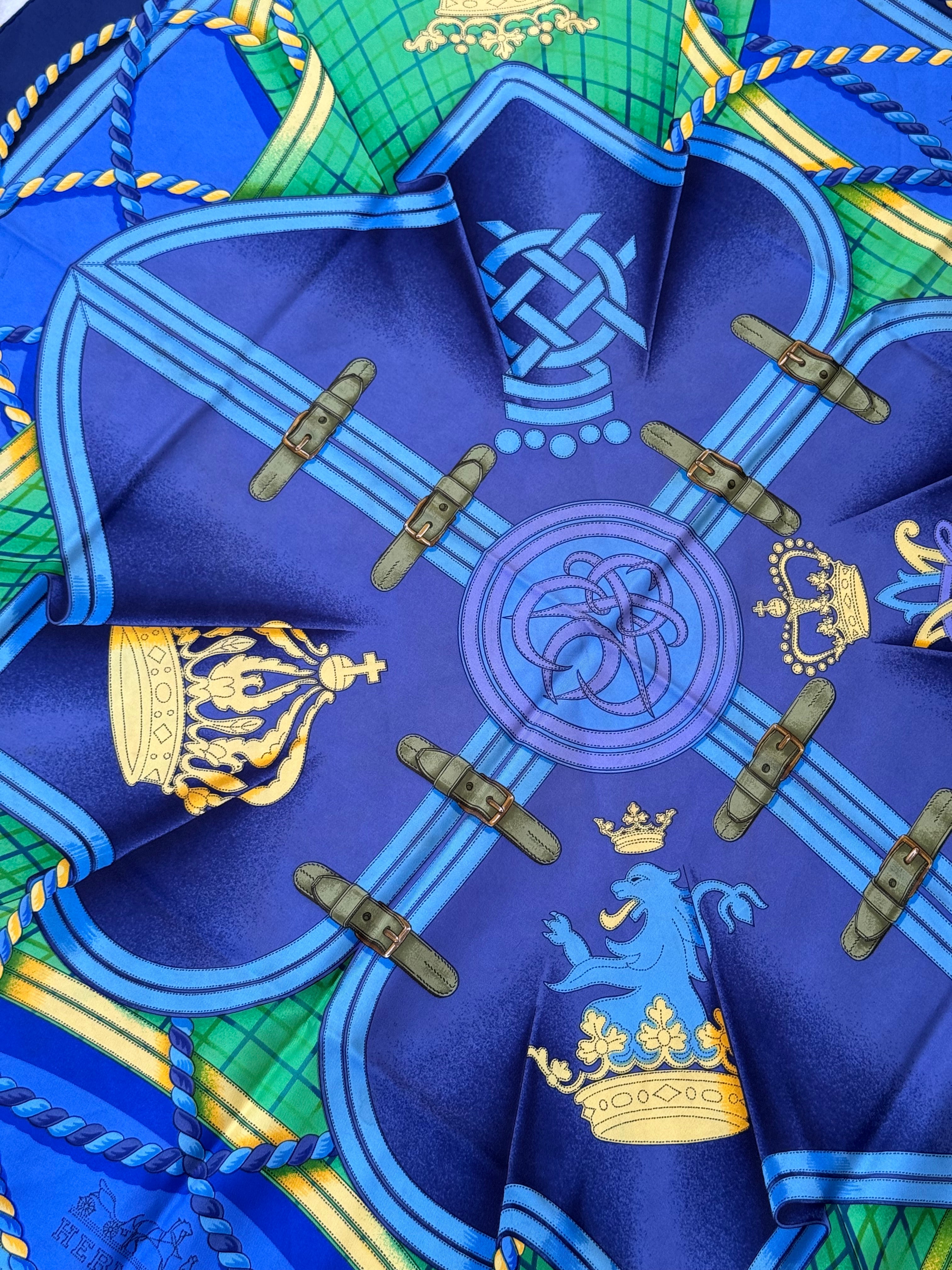Foulard Hermès – Modèle Grande Tenue