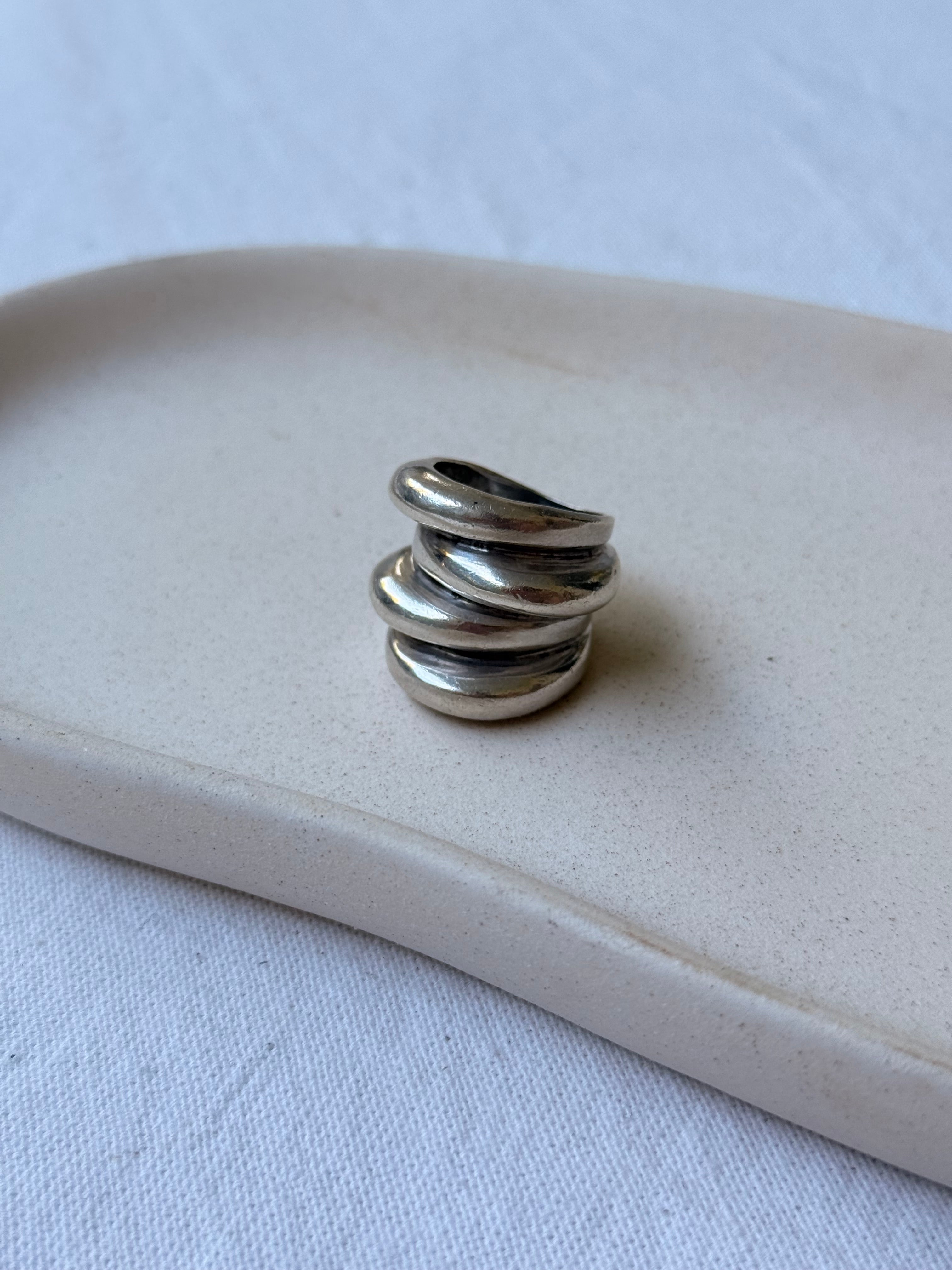 Bague vintage bombée en argent 925