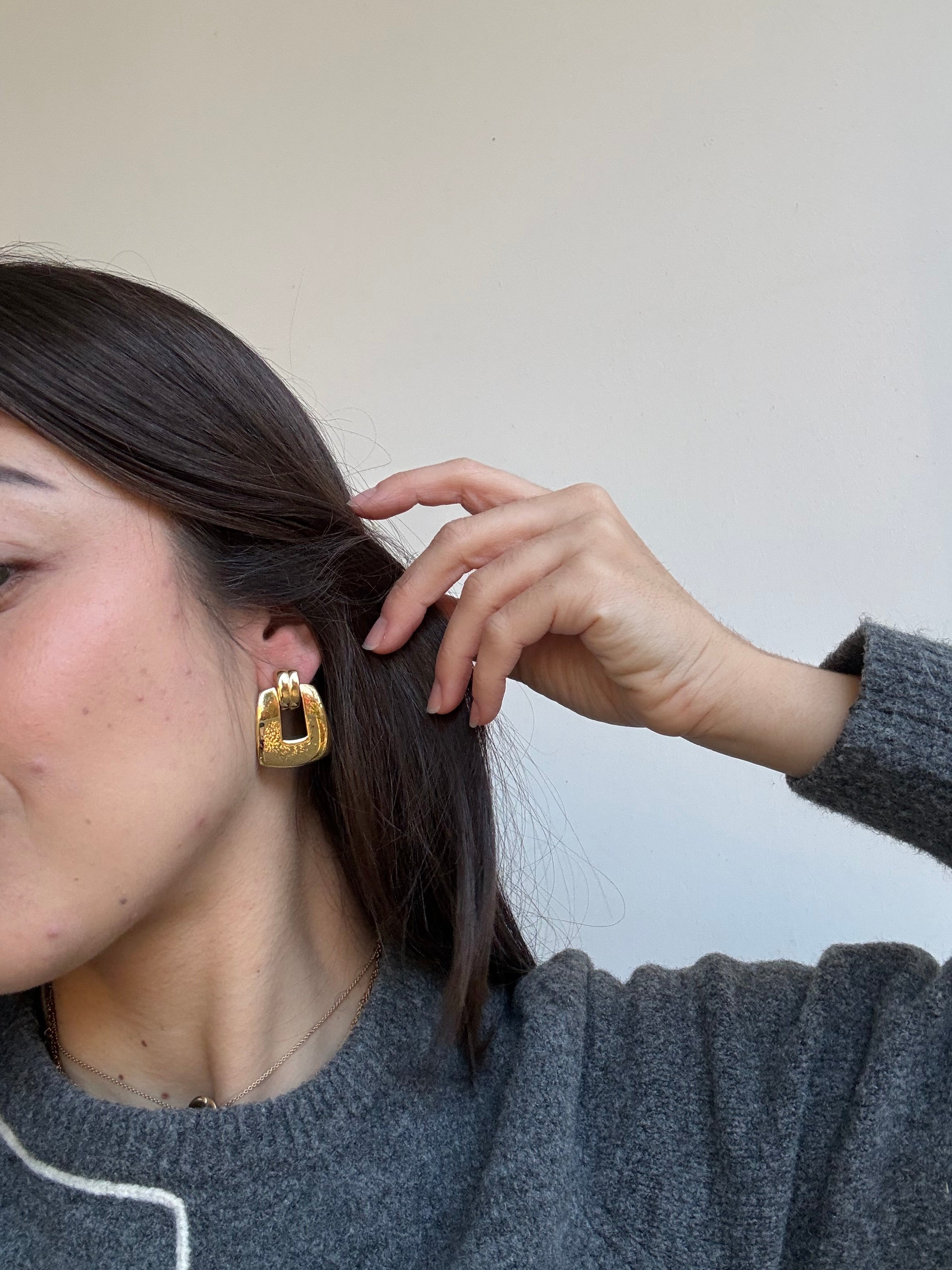 Boucles d'oreilles Napier vintage - Pendantes dorées (oreilles percées)