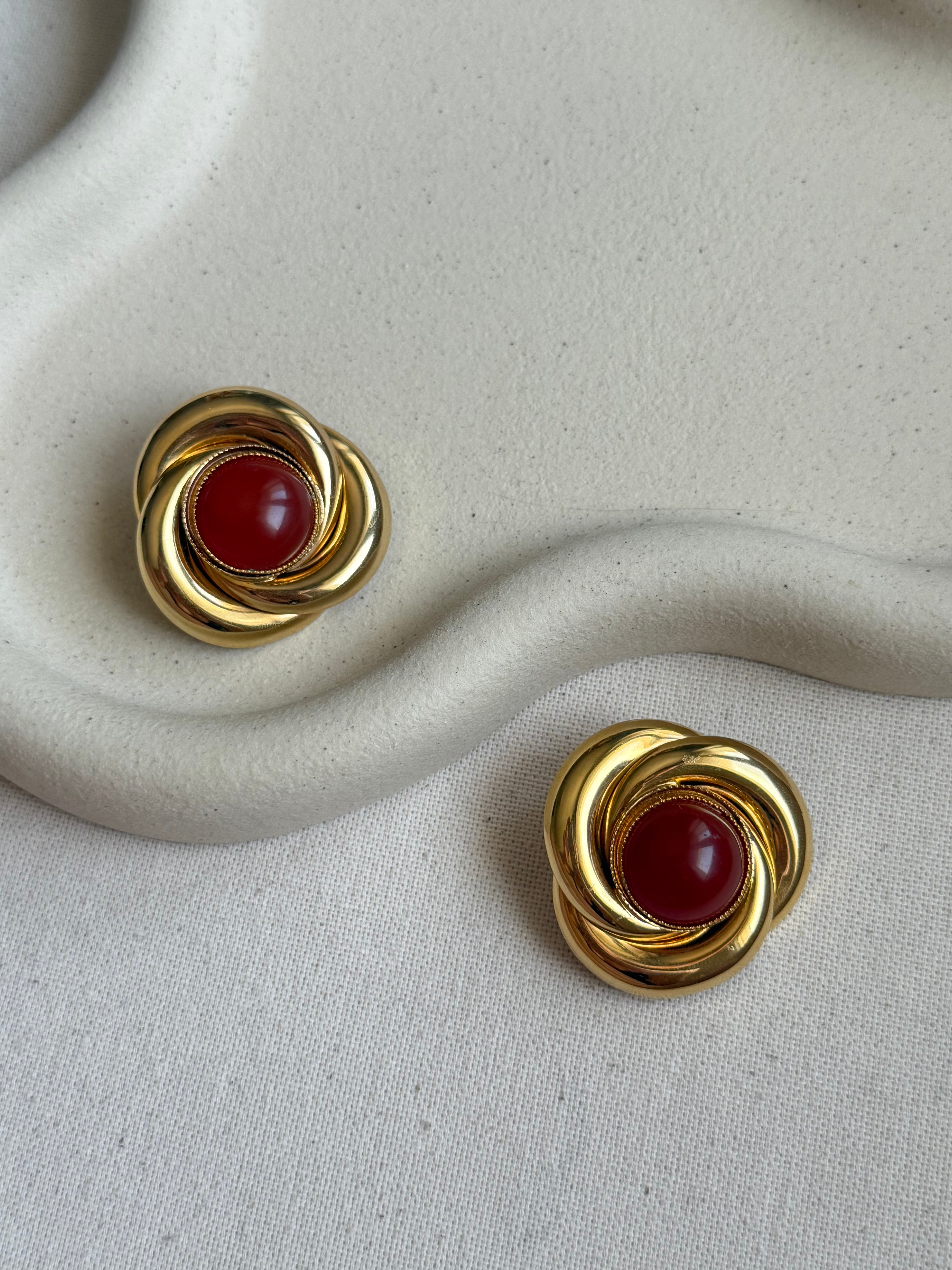 Boucles d’oreilles vintage torsadée terracotta