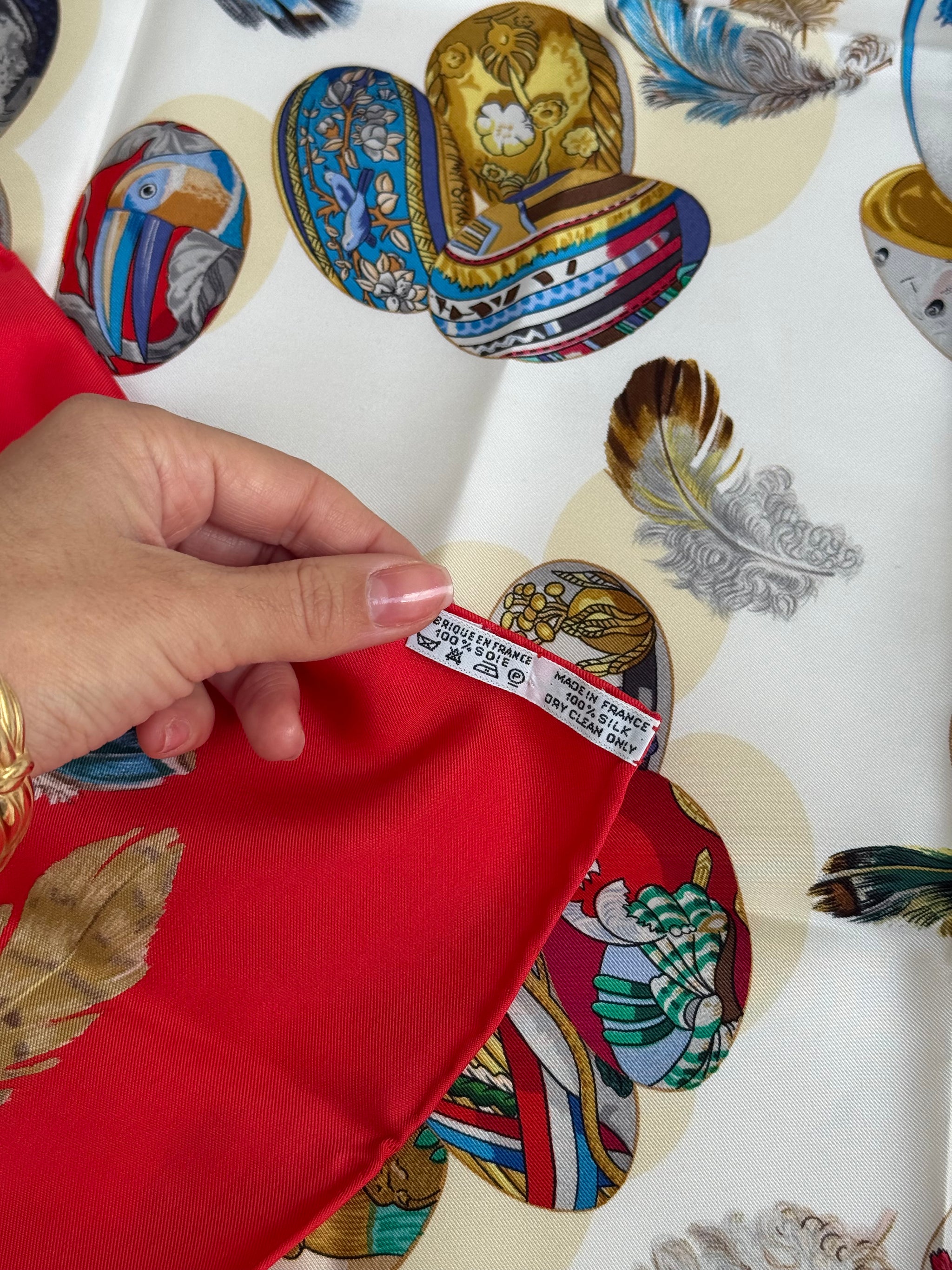 Foulard Hermès – Modèle Couvée d'Hermès