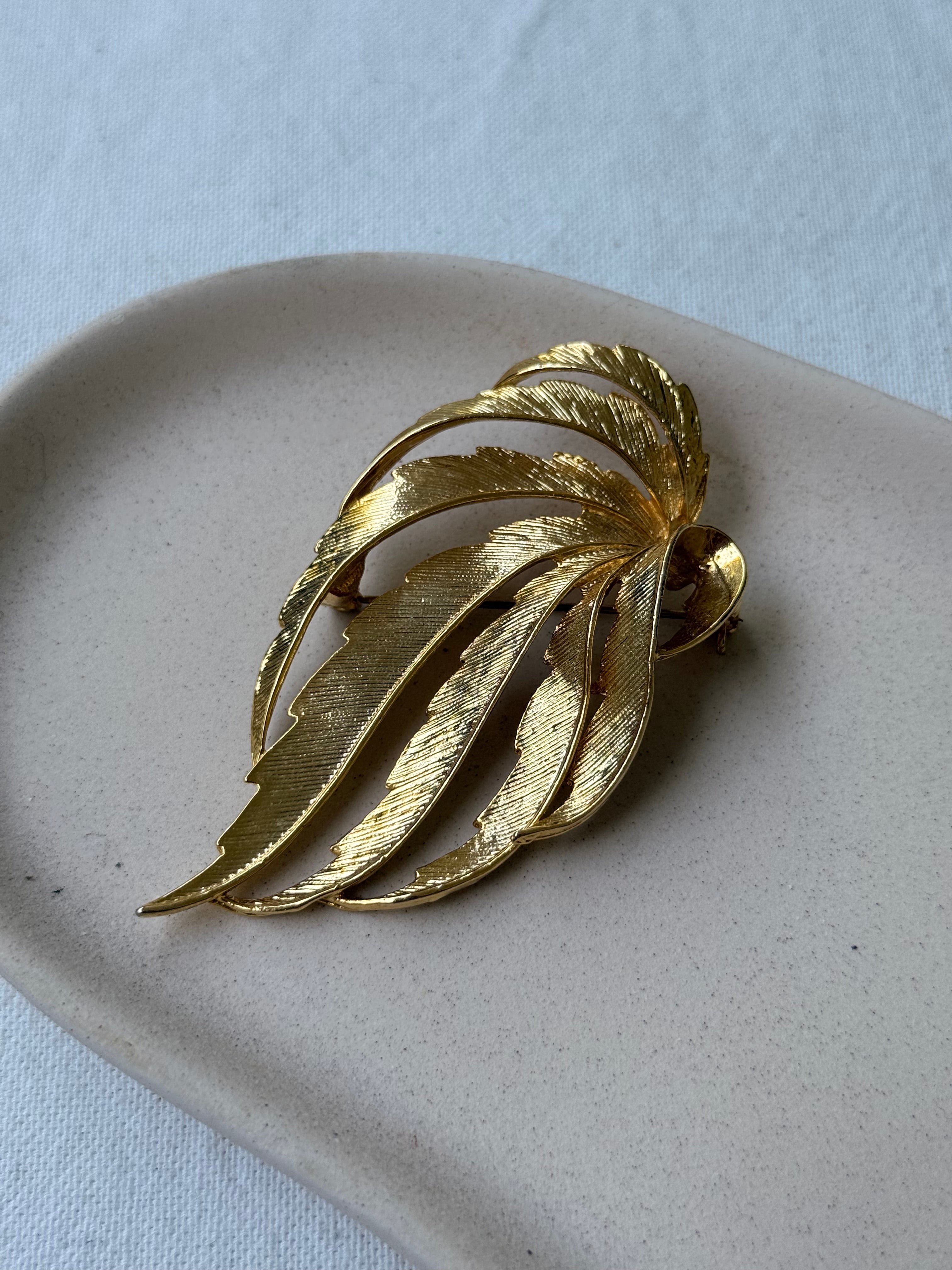 Broche vintage - Motif feuilles dorées XL
