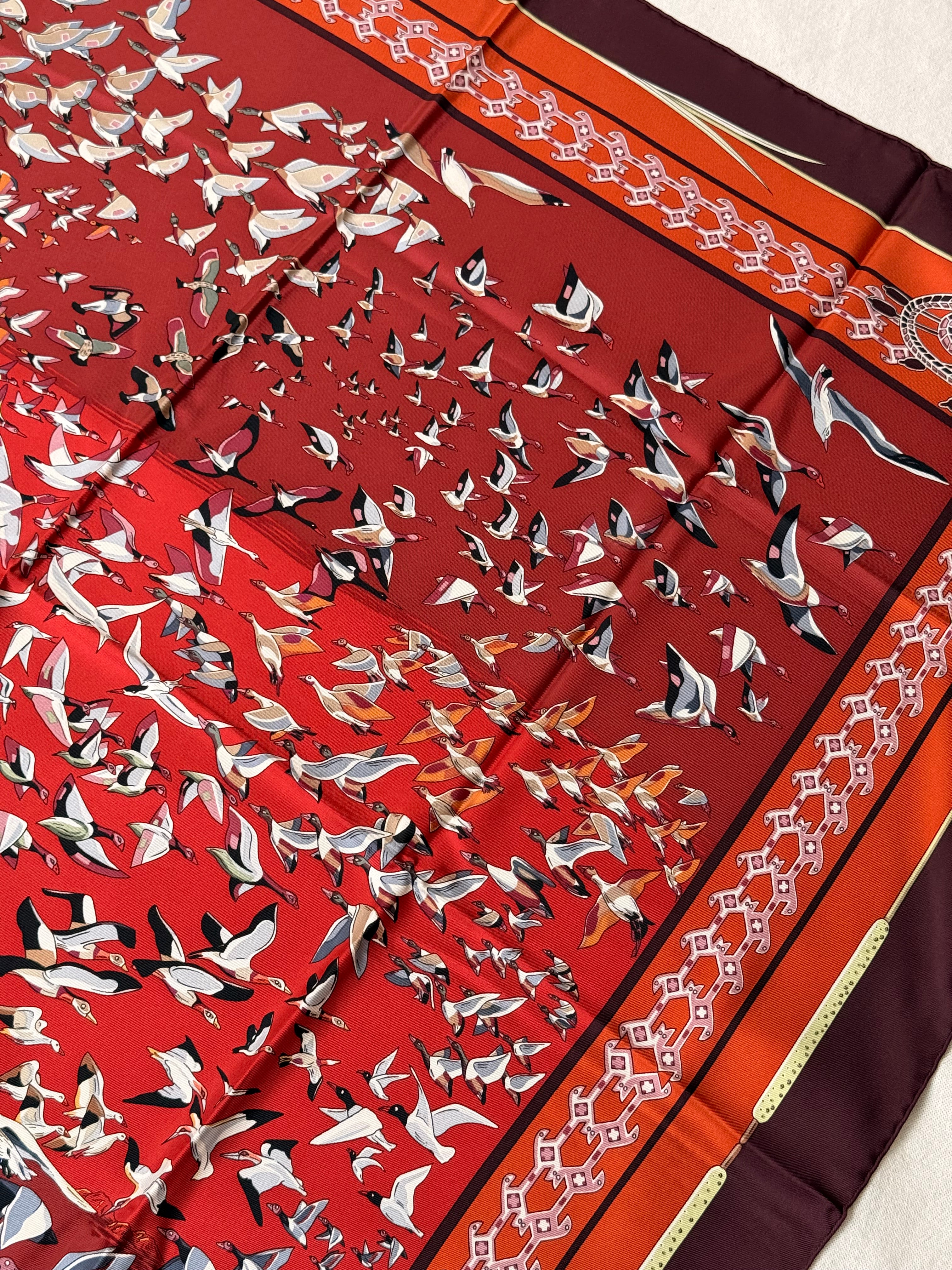 Foulard Hermès – Modèle Libres Comme L’Air