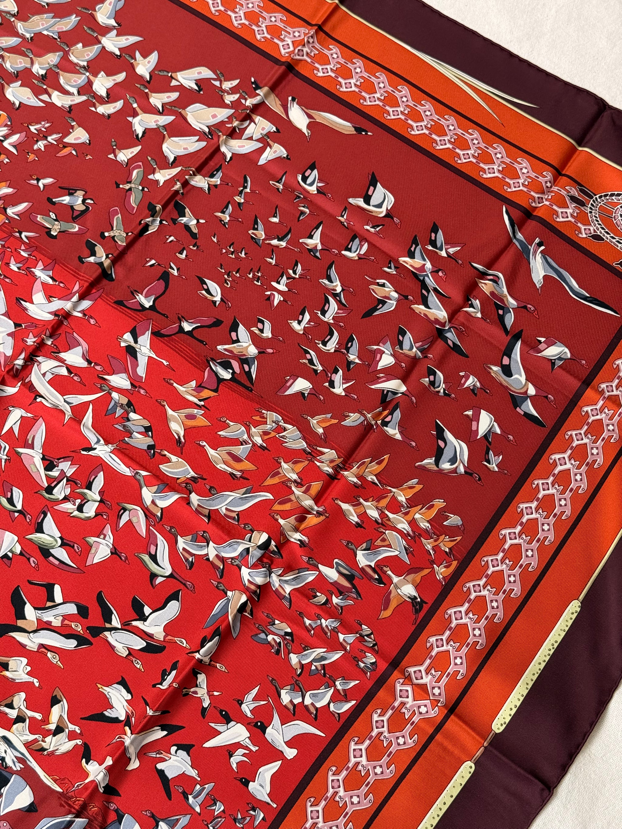 Foulard Hermès – Modèle Libres Comme L’Air