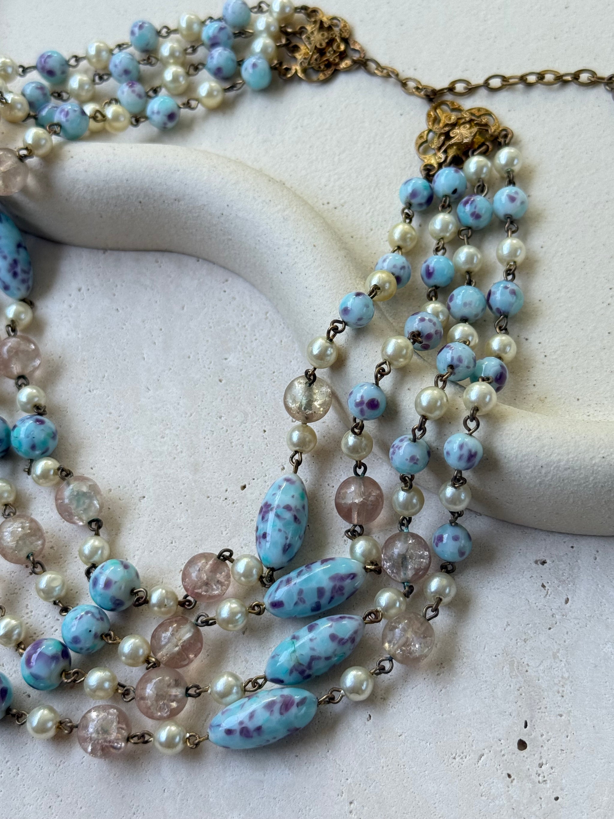 Collier vintage pâte de verre 4 rangs