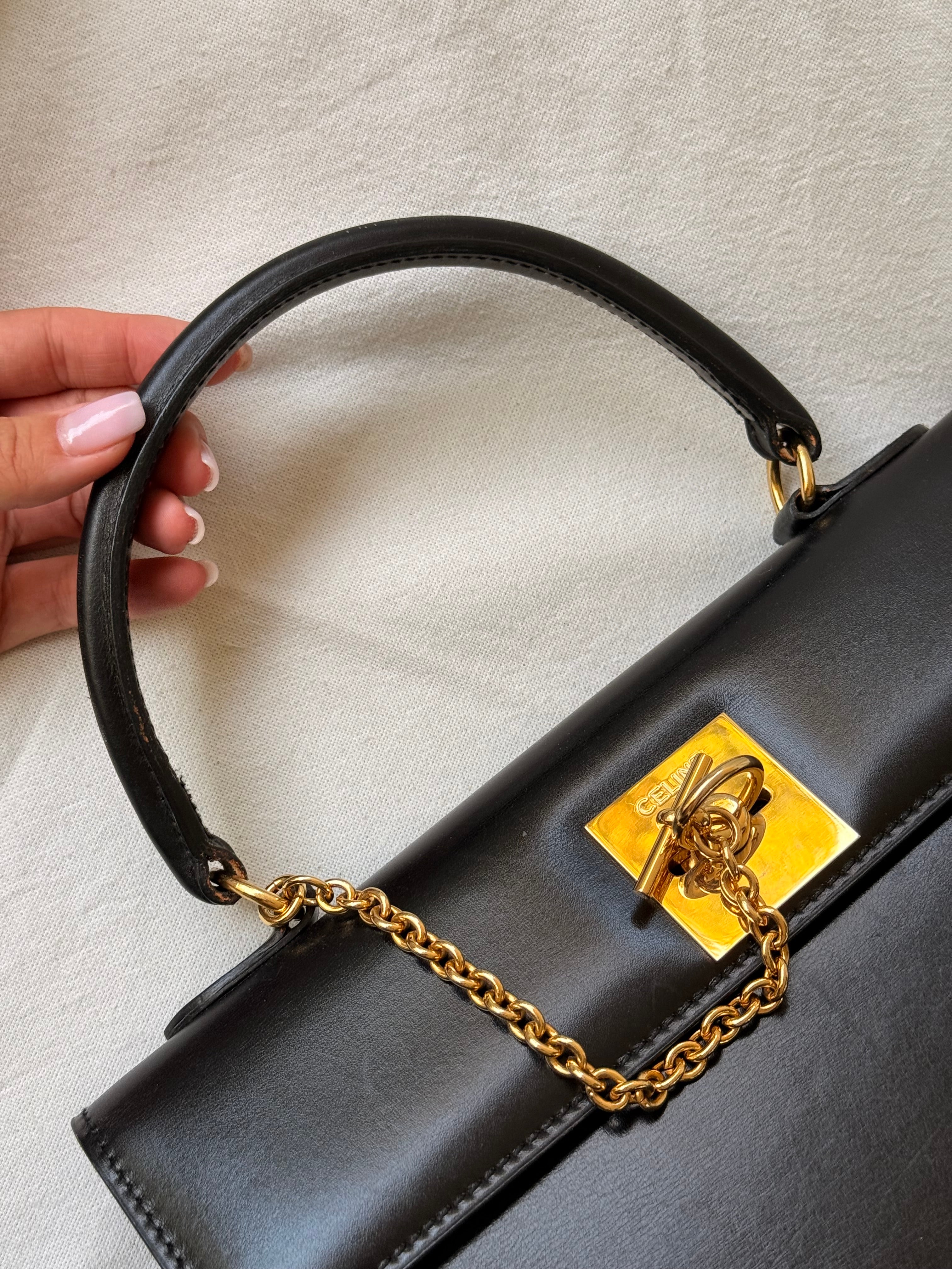 Sac Céline vintage - Top Handle cuir noir et fermoir doré