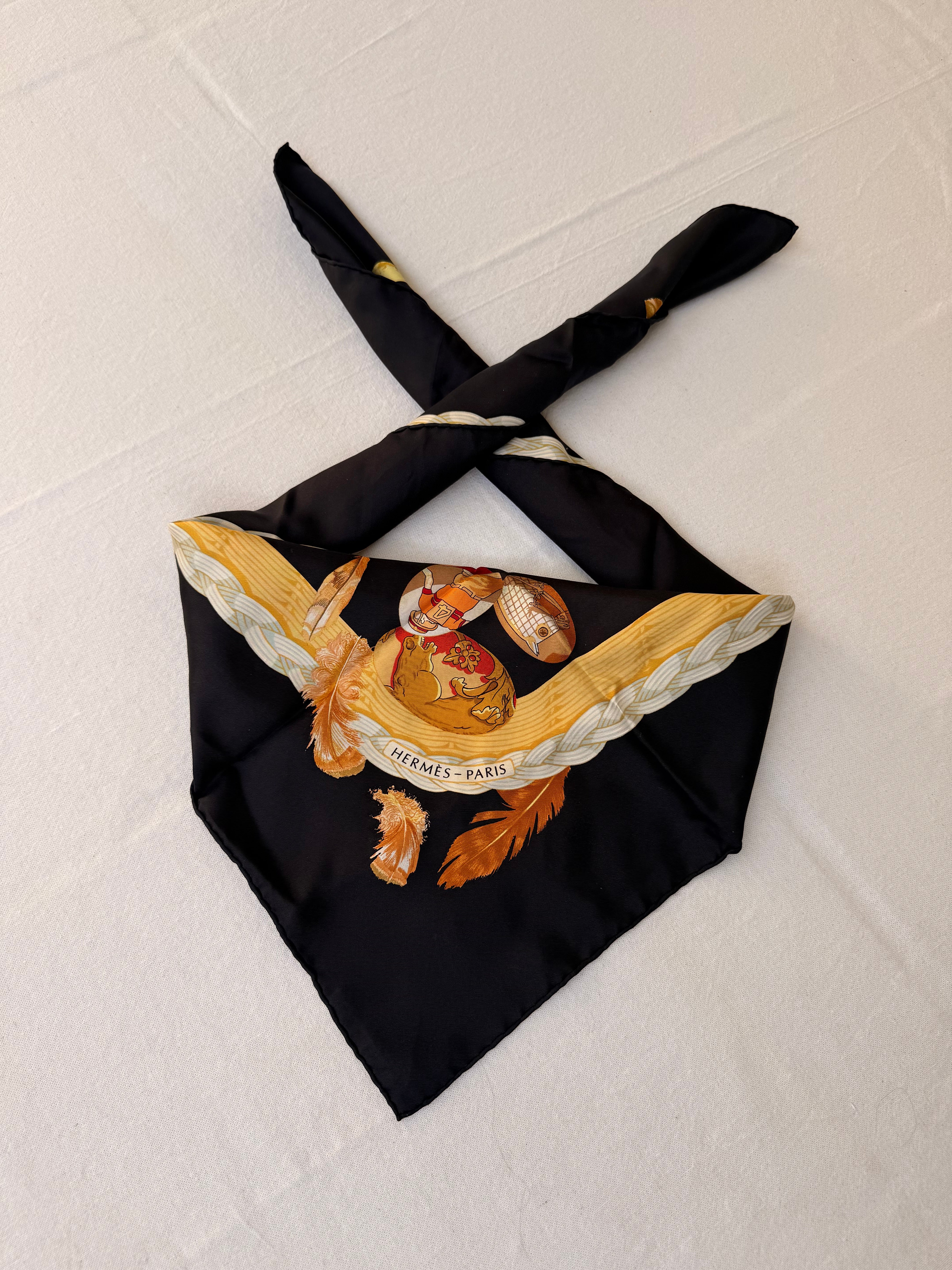 Foulard Hermès – Modèle Couvée d'Hermès