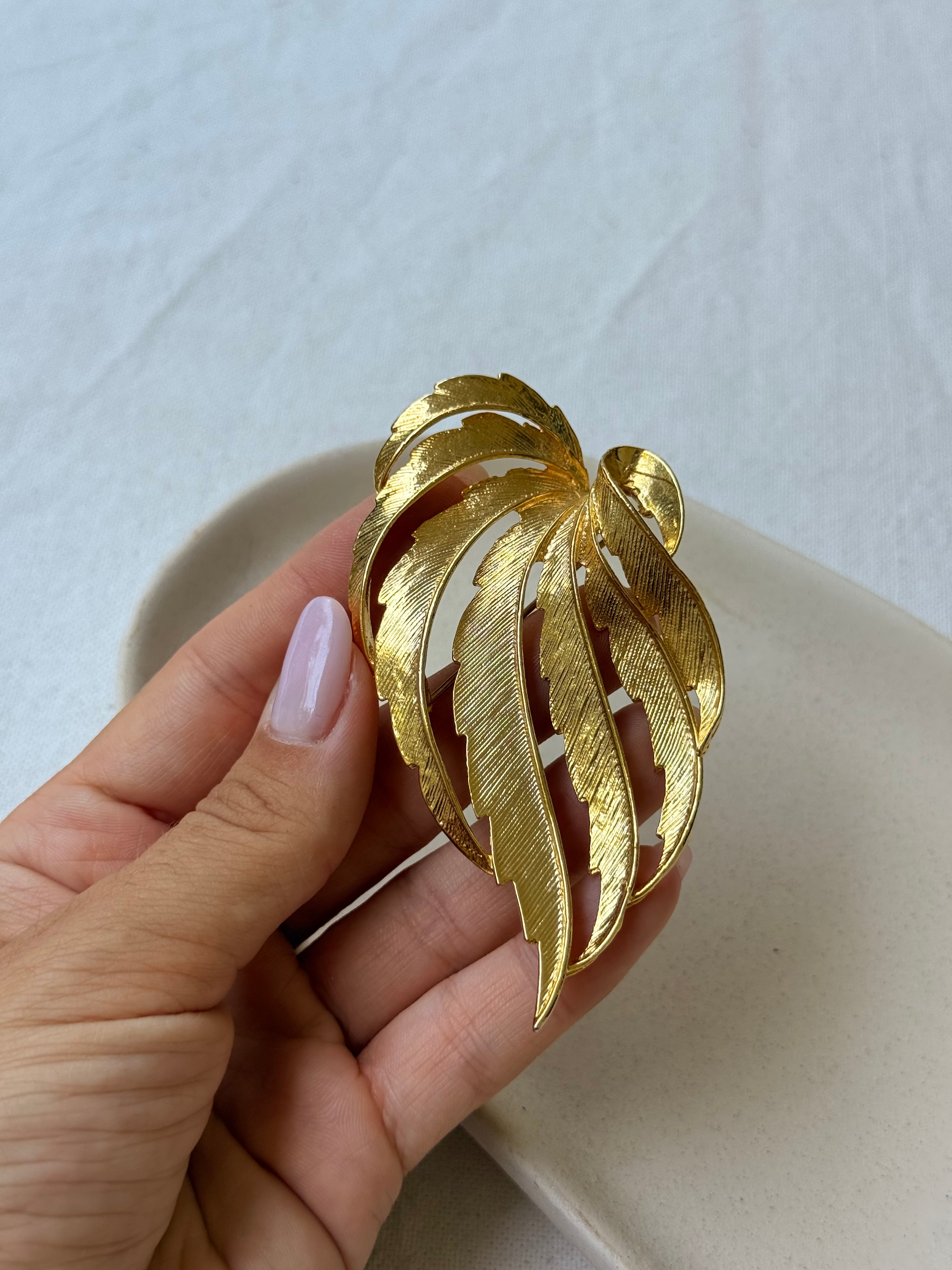 Broche vintage - Motif feuilles dorées XL