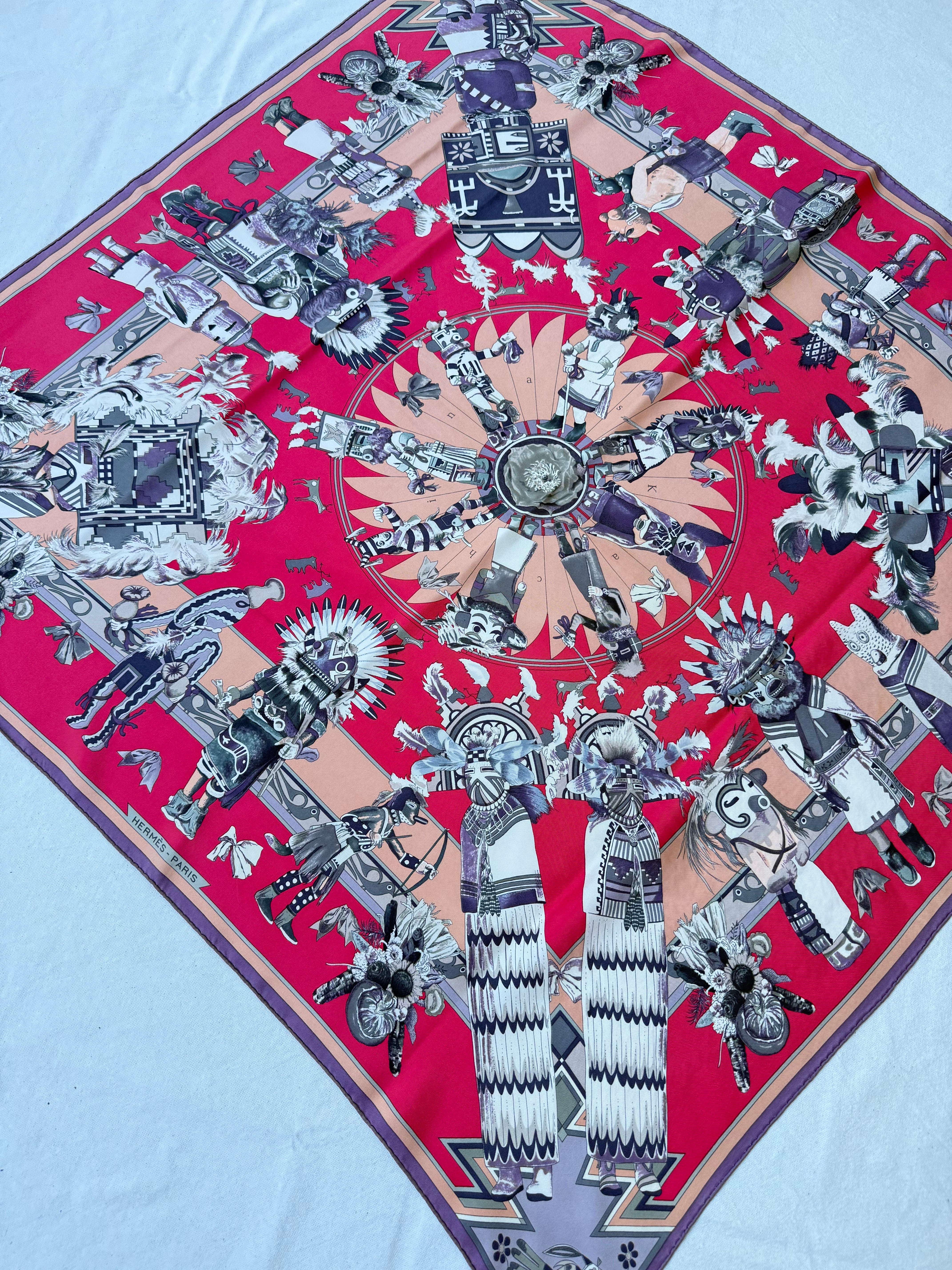 Foulard Hermès – Modèle Kachinas