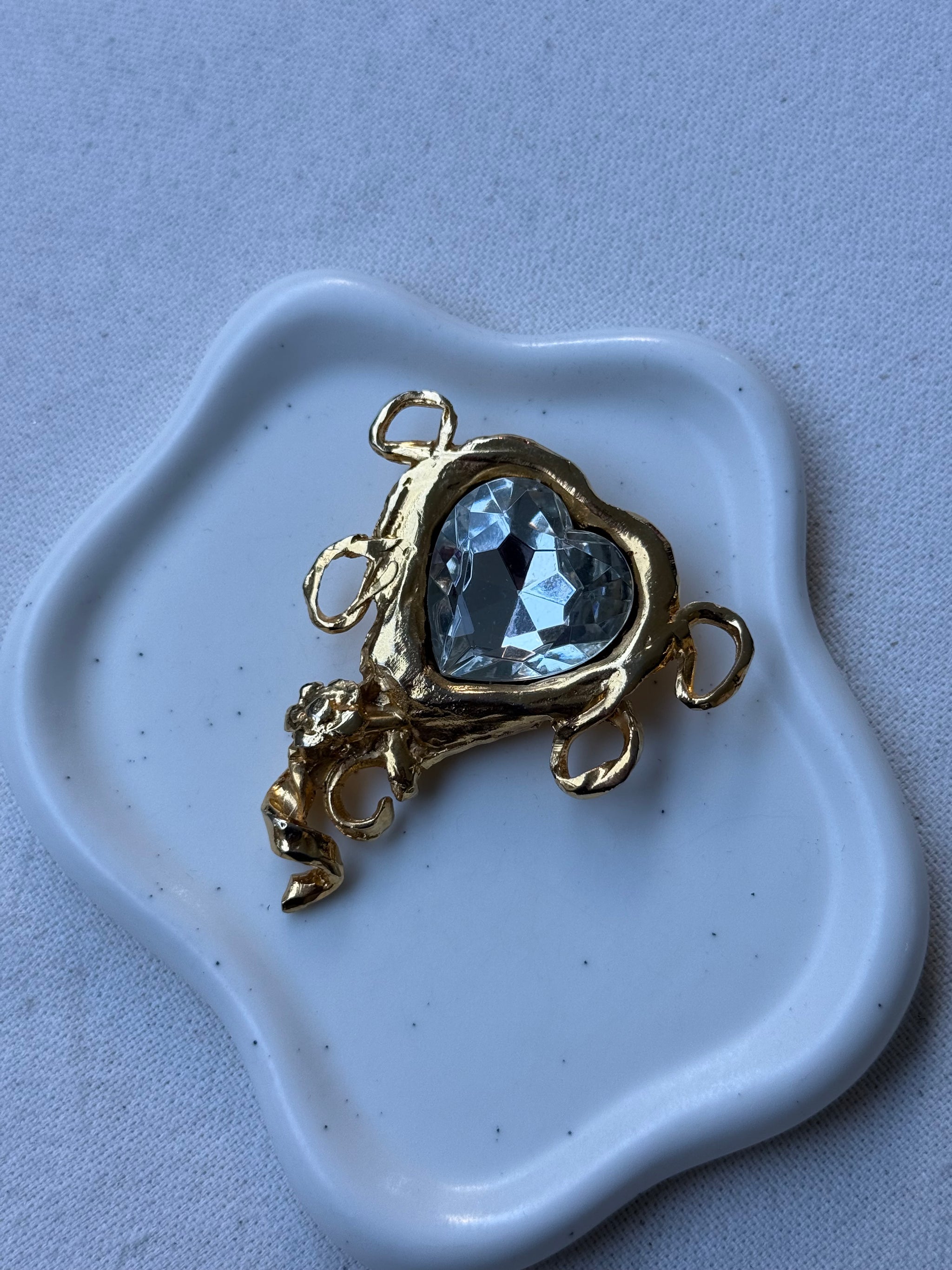 Broche Loola vintage - Cœur strass sculptural