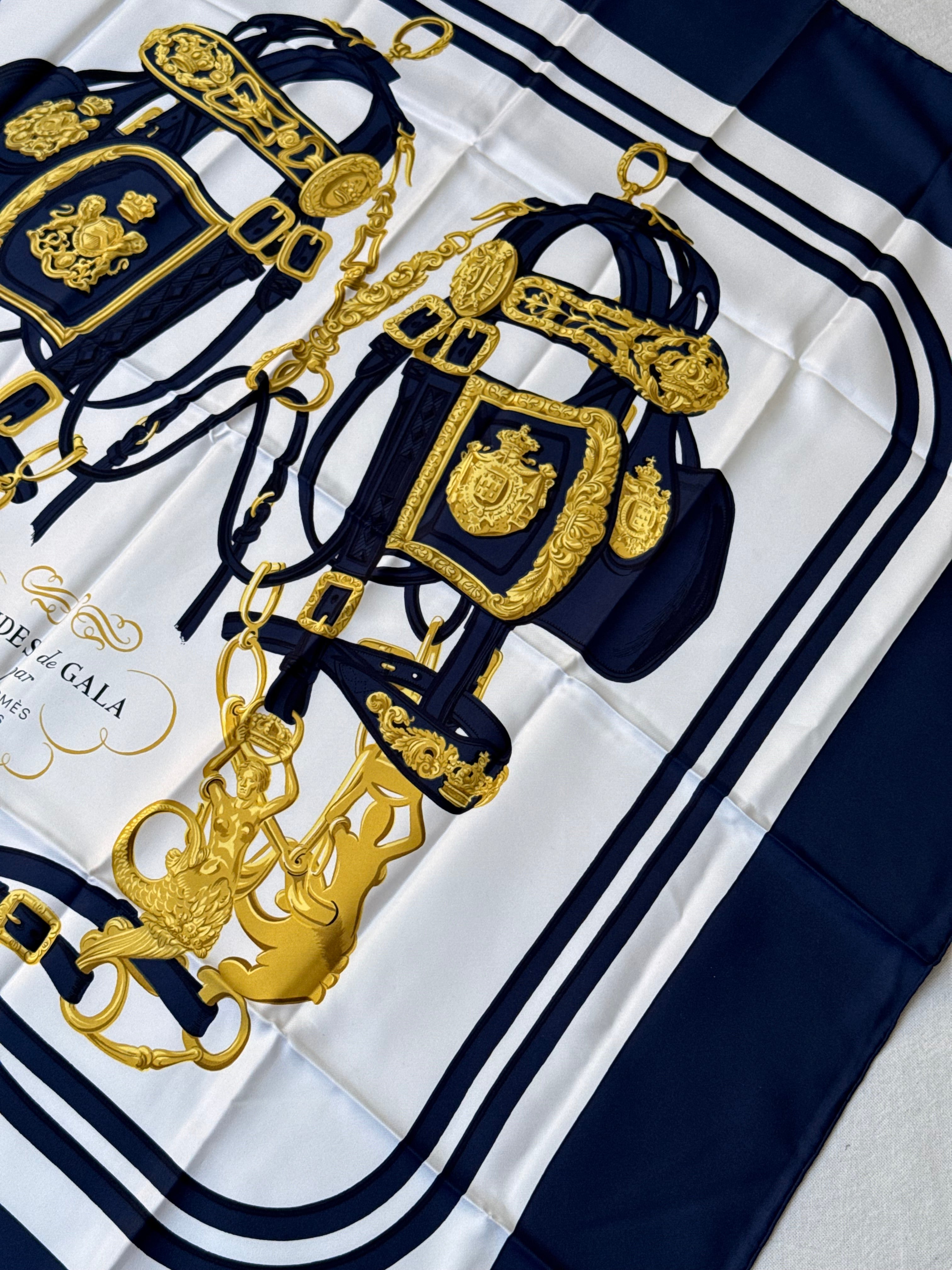 Foulard Hermès – Modèle Brides de Gala